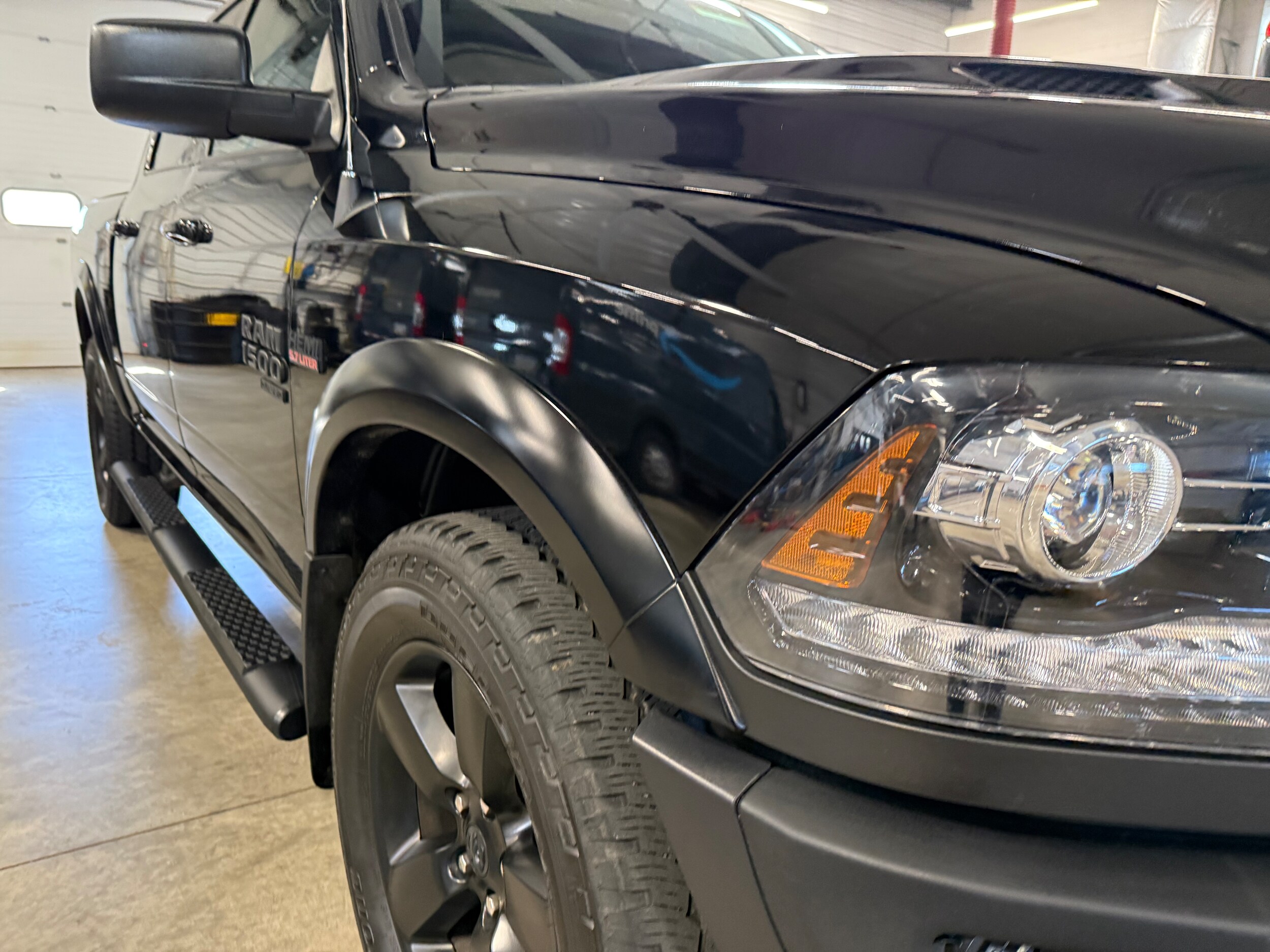 2019 Ram 1500 Warlock photo 2