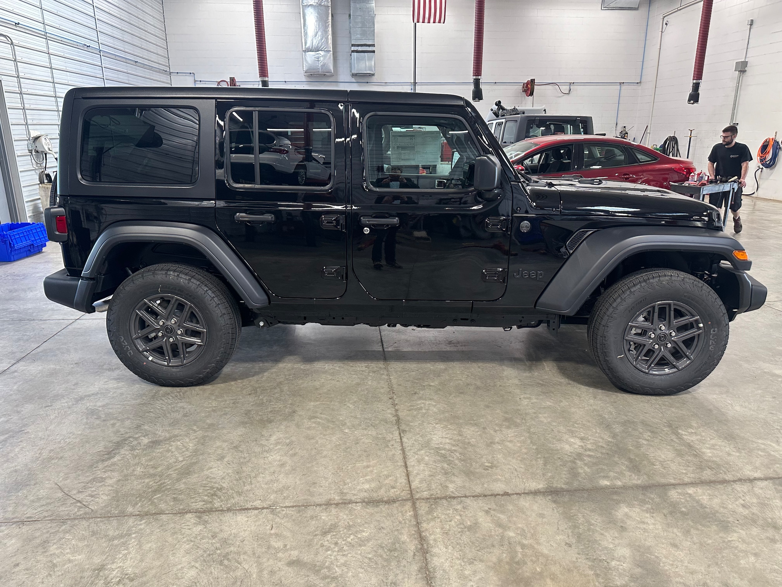 2026 Jeep Wrangler 4-Door Sport RHD's photo