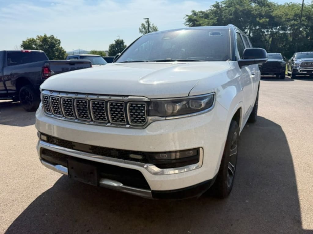 Used 2023 Jeep Grand Wagoneer Base 4x4 SUV