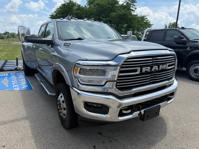 2022 RAM 3500 Laramie 4X4 Crew Cab LWB's photo