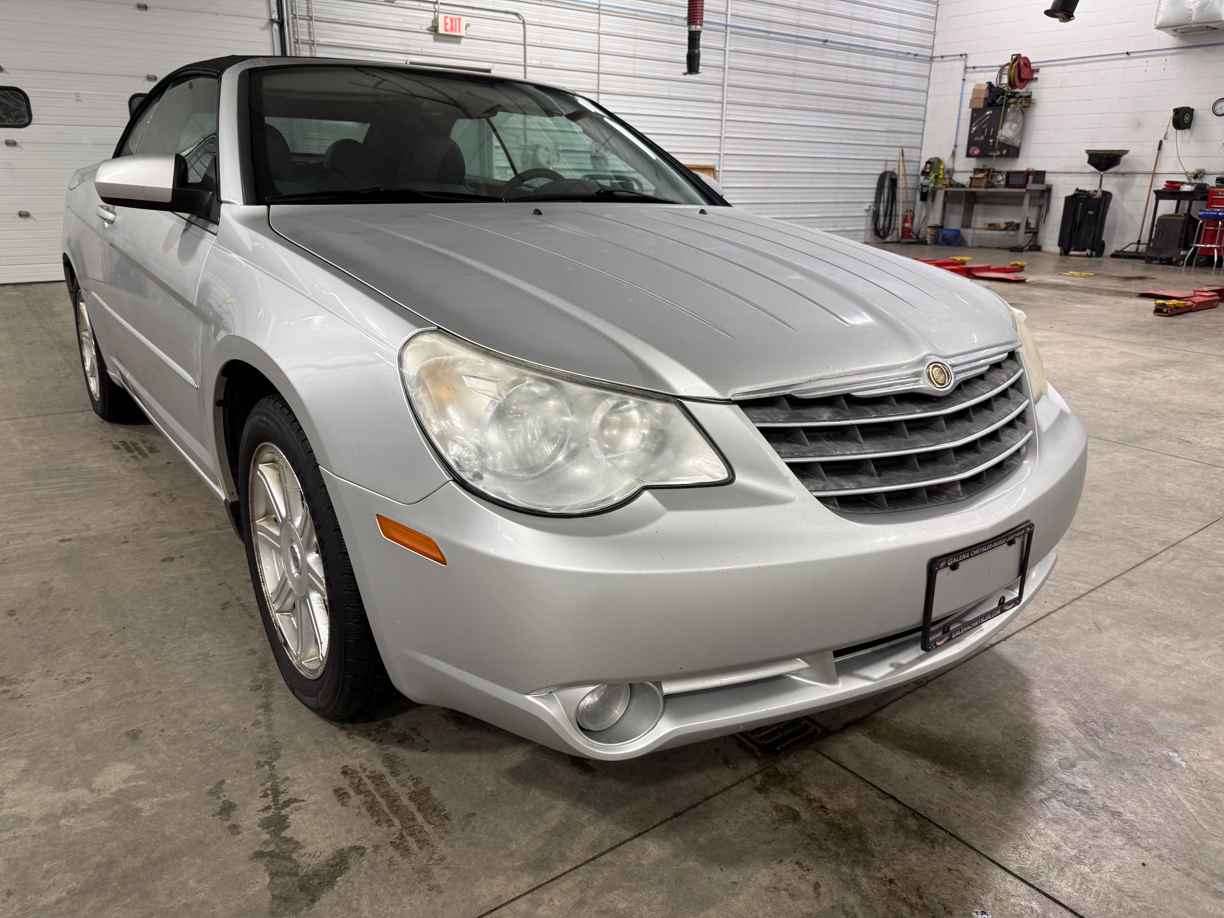 2008 Chrysler Sebring Touring's photo
