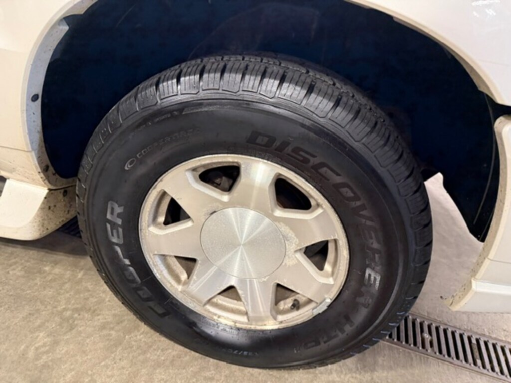 Used 2002 Cadillac Escalade Base AWD SUV