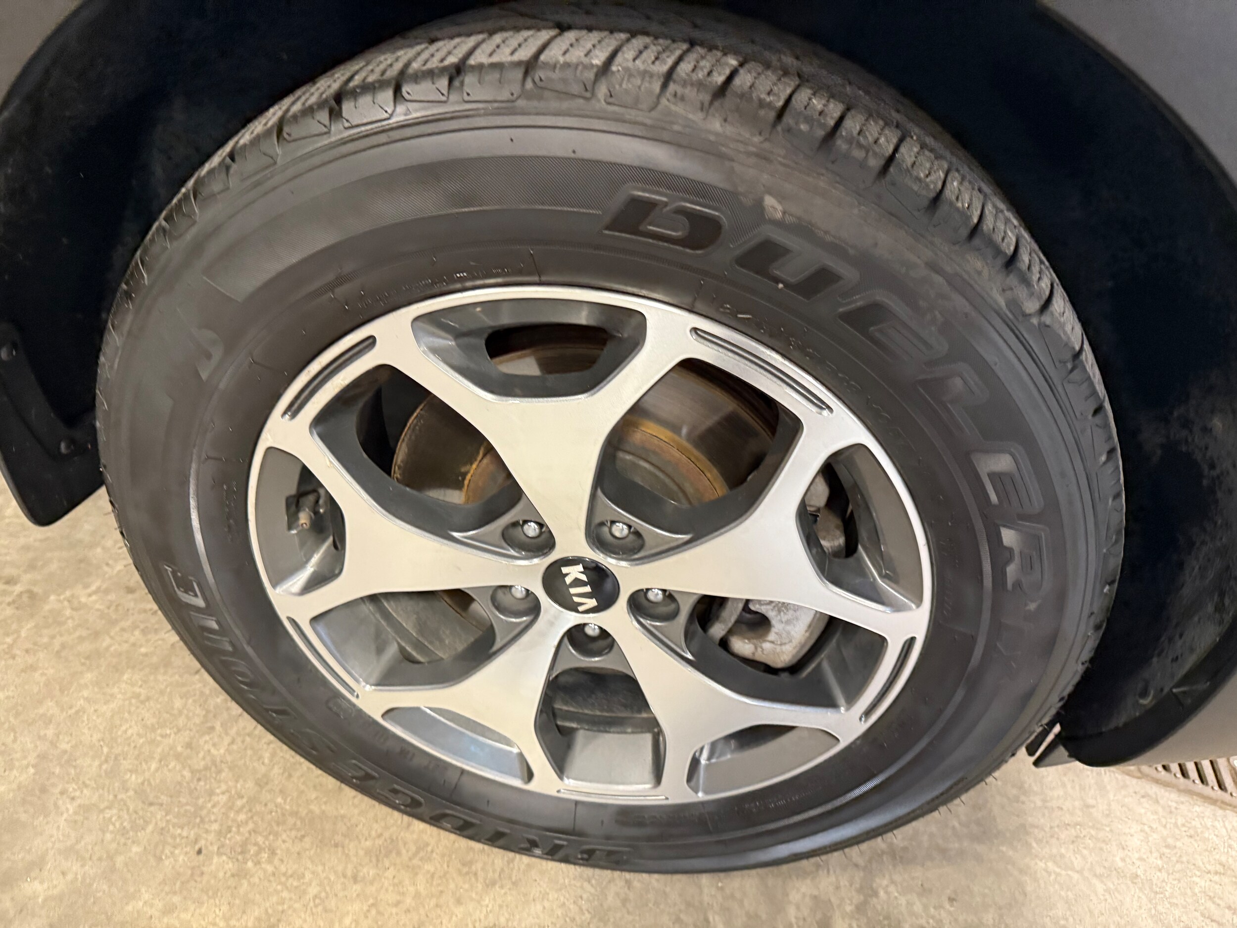 2020 Kia Telluride EX photo 2