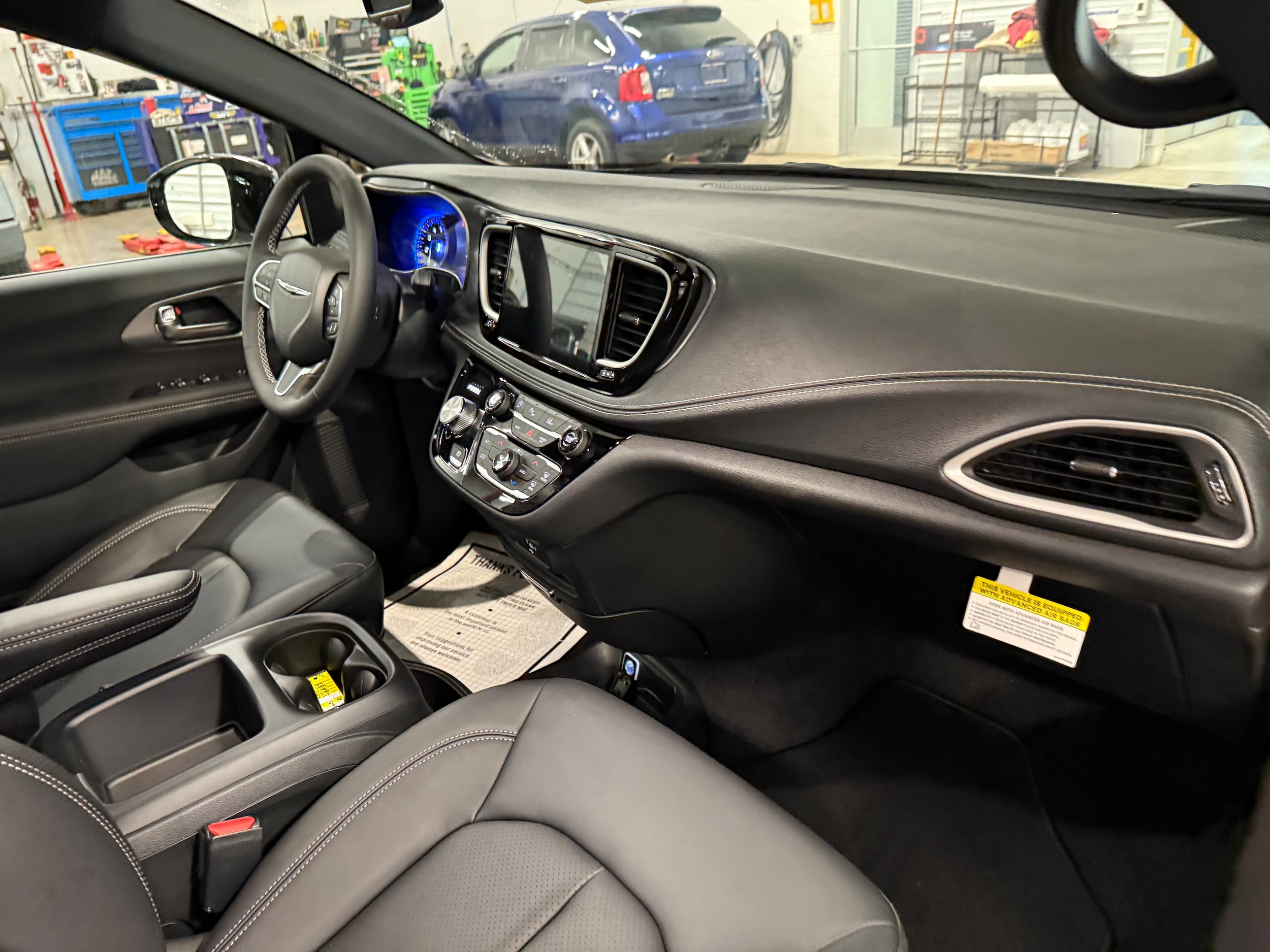 2026 Chrysler Pacifica Select - Photo 6