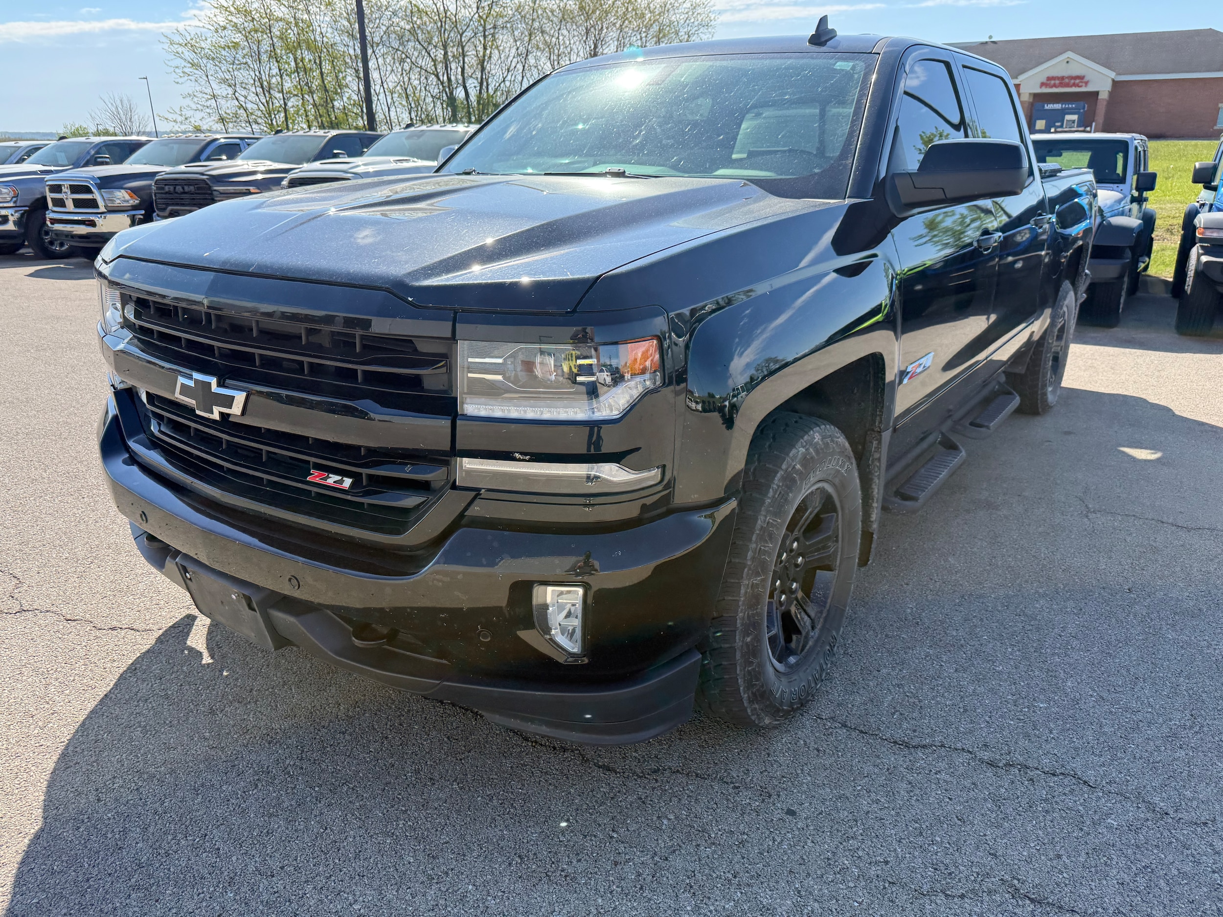 Used 2017 Chevrolet Silverado 1500 LTZ with VIN 3GCUKSEC4HG373639 for sale in Galena, IL