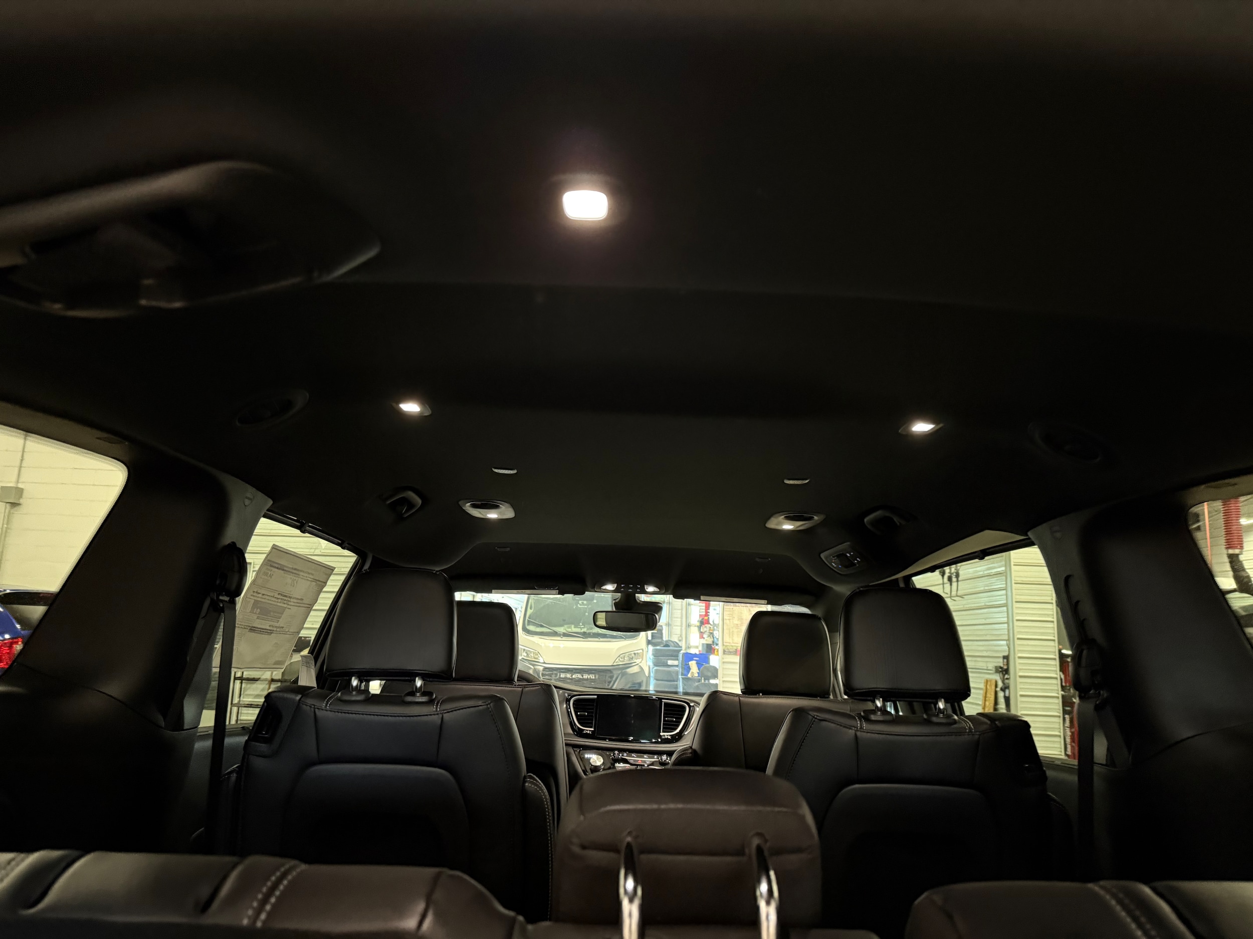 2026 Chrysler Pacifica Select - Photo 19