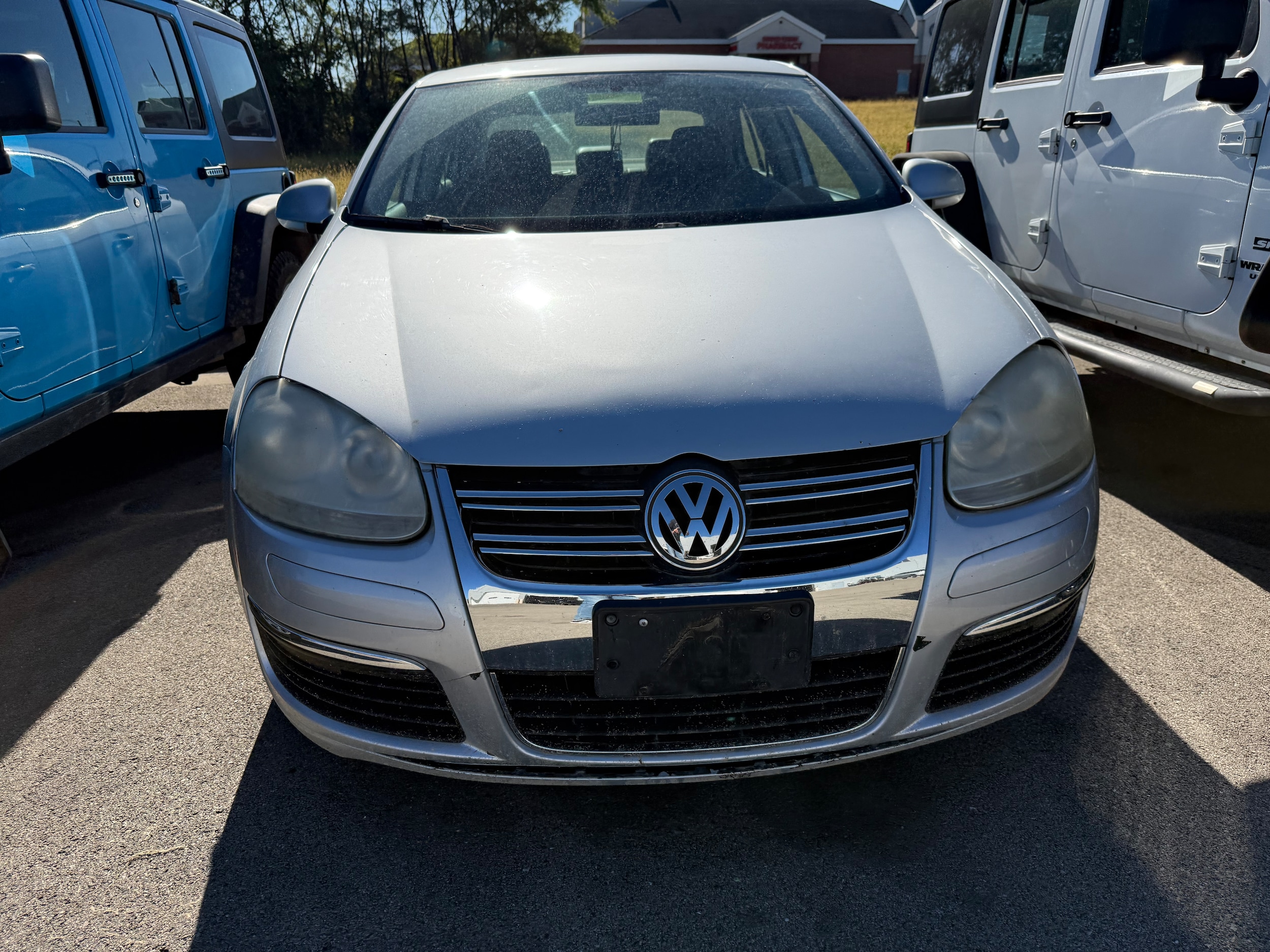 Used 2006 Volkswagen Jetta 2.0T with VIN 3VWCT81K06M850586 for sale in Galena, IL