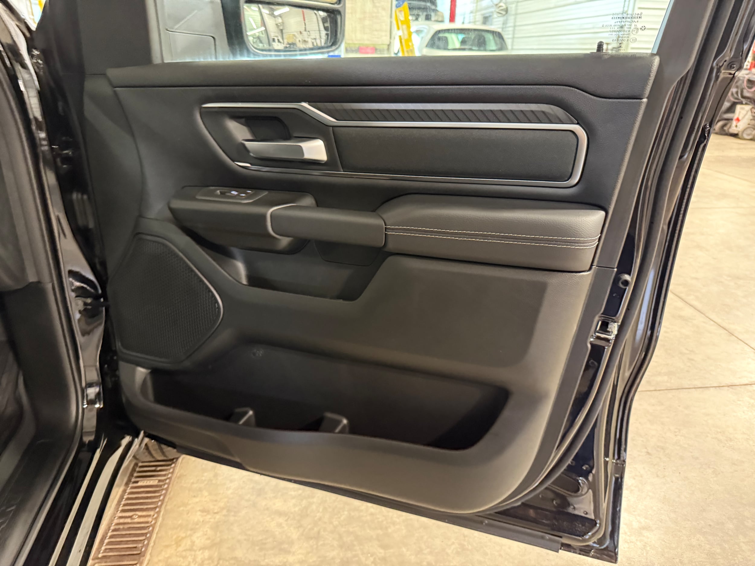 2025 RAM 1500 Big Horn/Lone Star - Photo 6