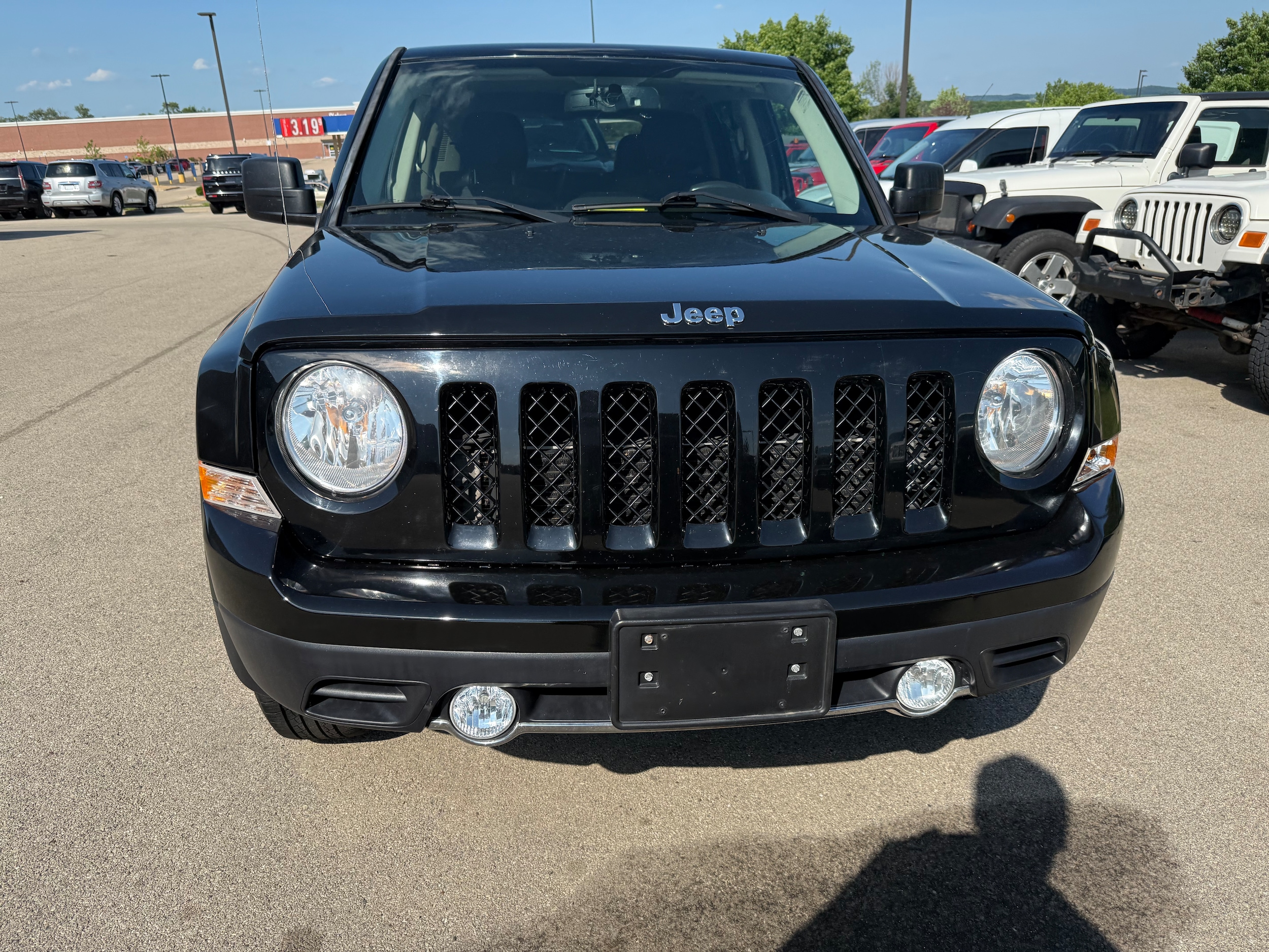 2016 Jeep Patriot High Altitude photo 2