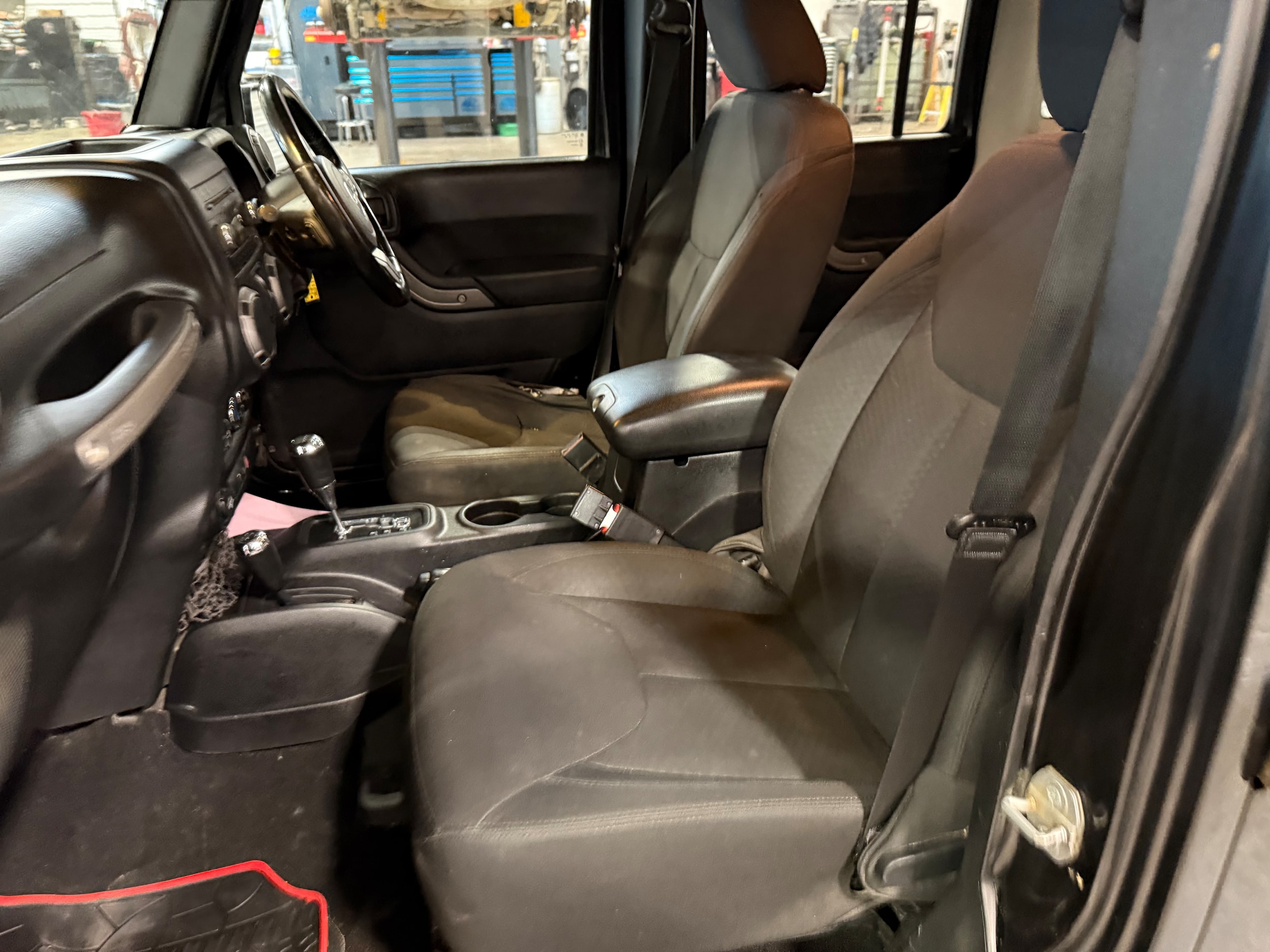 2016 Jeep Wrangler Unlimited Sport - Photo 39