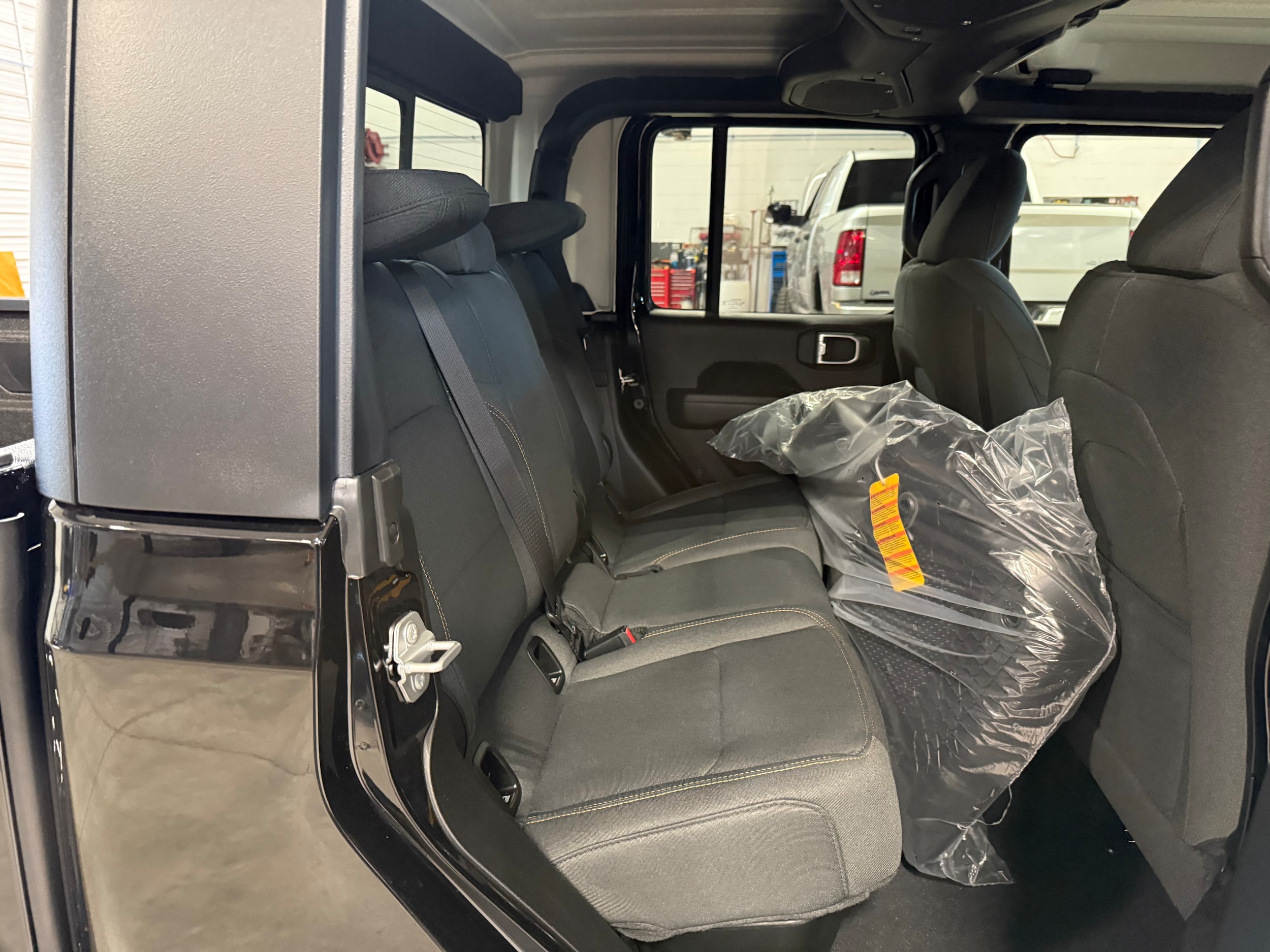 2026 Jeep Gladiator Willys - Photo 9