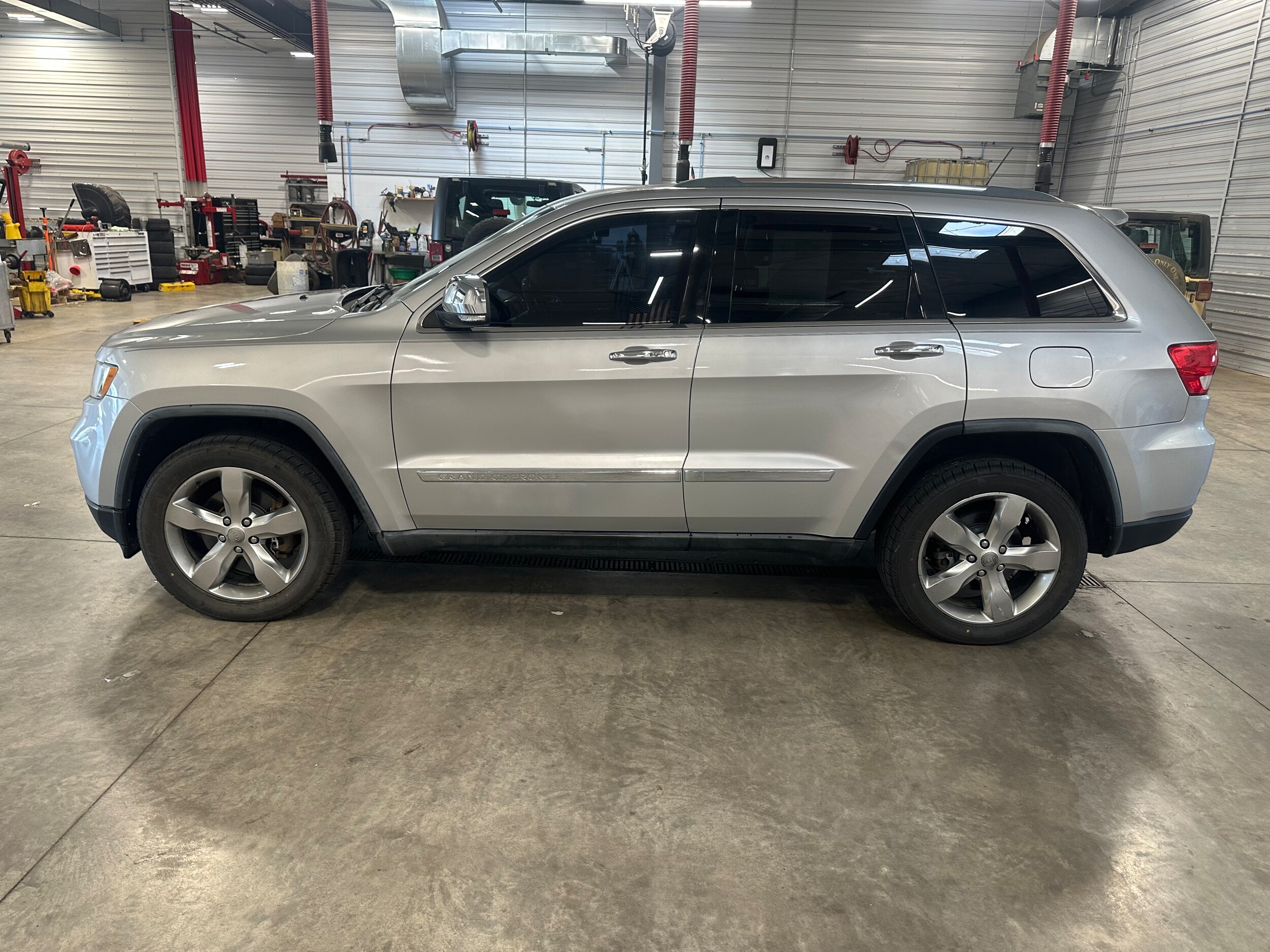 Used 2012 Jeep Grand Cherokee Overland with VIN 1C4RJFCT8CC209454 for sale in Galena, IL