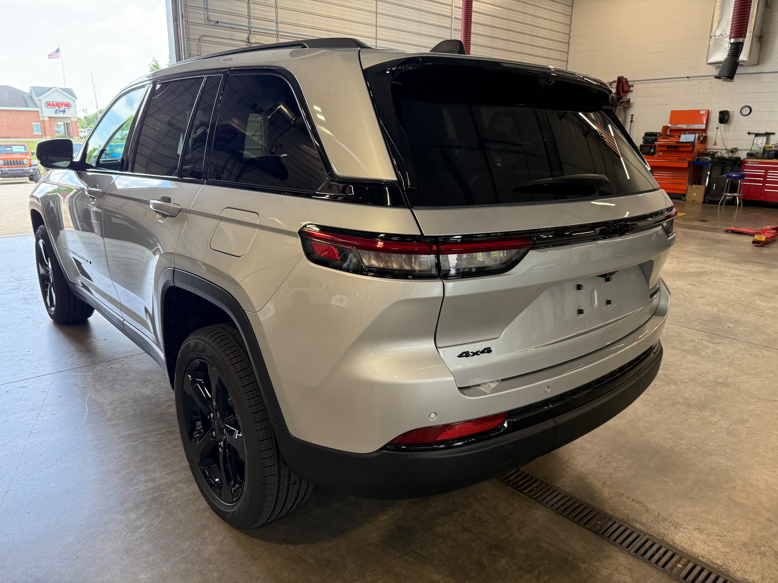 2025 Jeep Grand Cherokee Limited - Photo 15