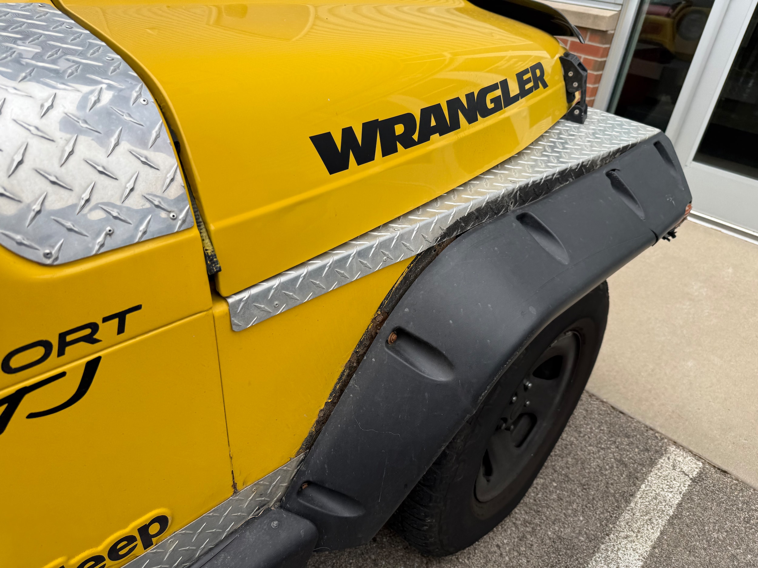 Used 2006 Jeep Wrangler Sport RHD with VIN 1J4F449S56P785720 for sale in Galena, IL