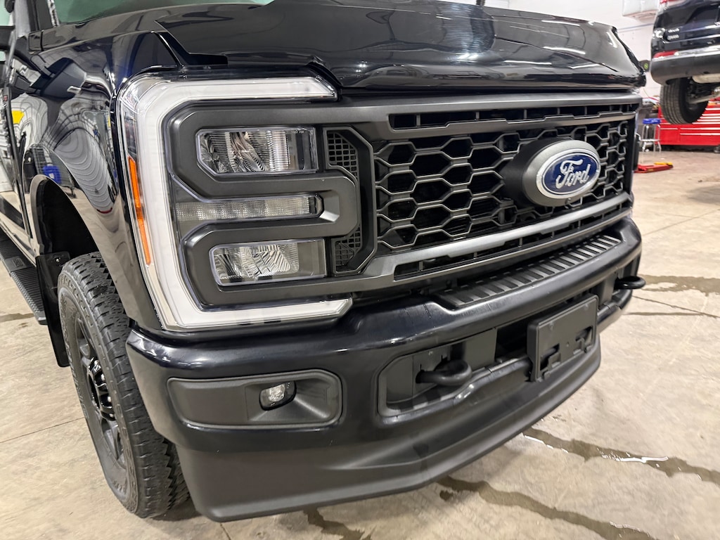 Used 2023 Ford F250 Super Duty XL Supercrew 4x4 PICKUP