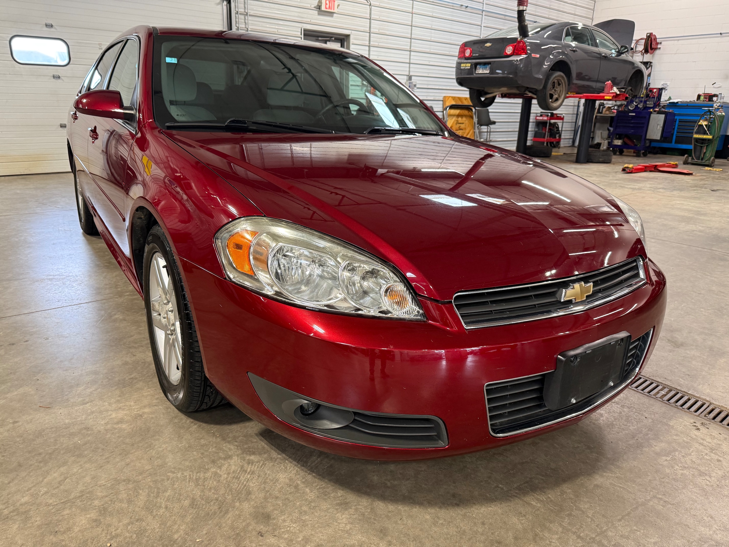 2010 Chevrolet Impala LT's photo