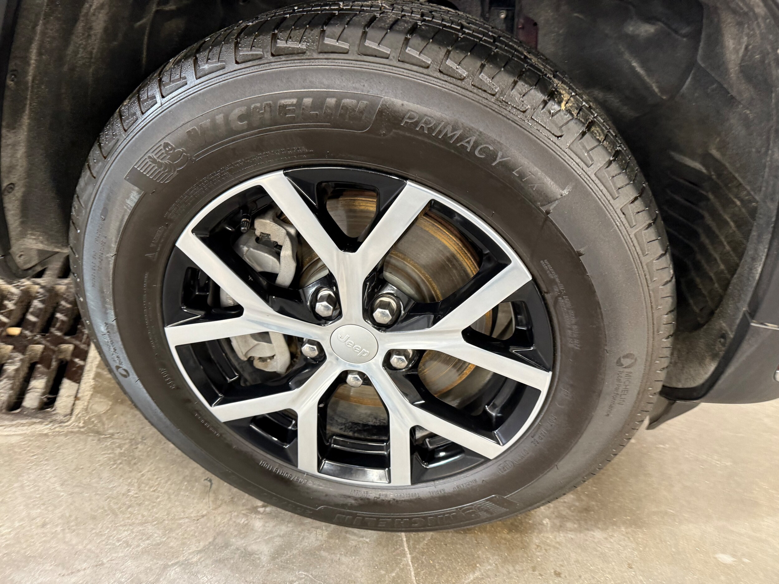 2024 Jeep Grand Cherokee Limited photo 4