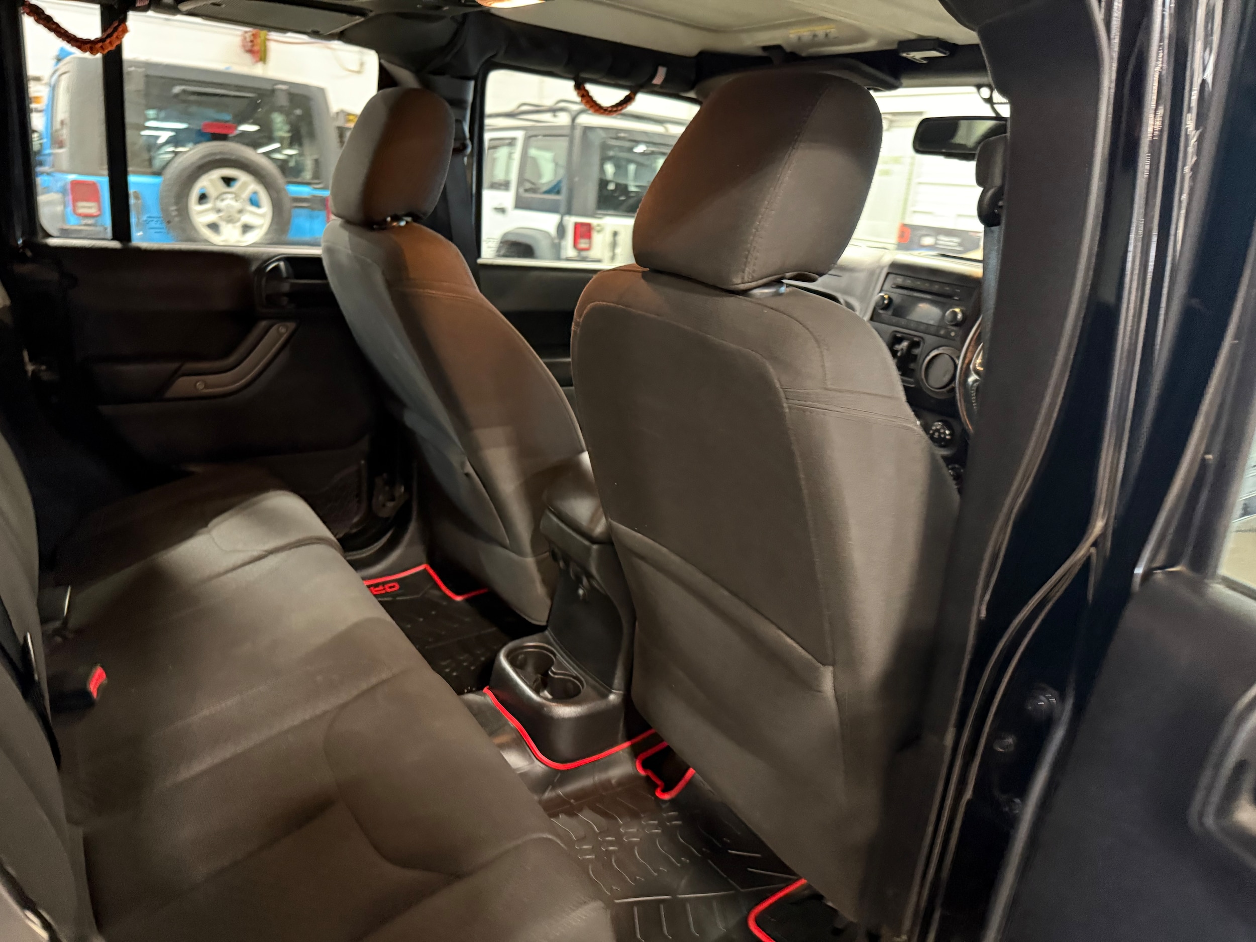 2016 Jeep Wrangler Unlimited Sport - Photo 19
