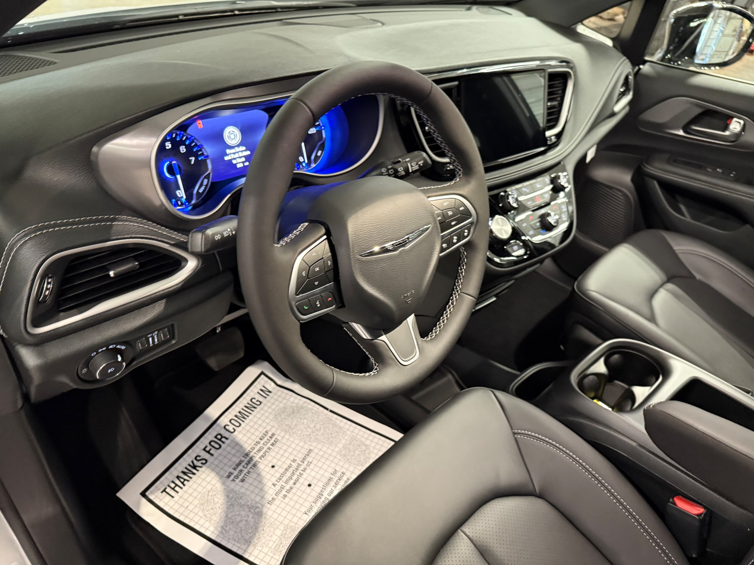 2026 Chrysler Pacifica Select - Photo 31