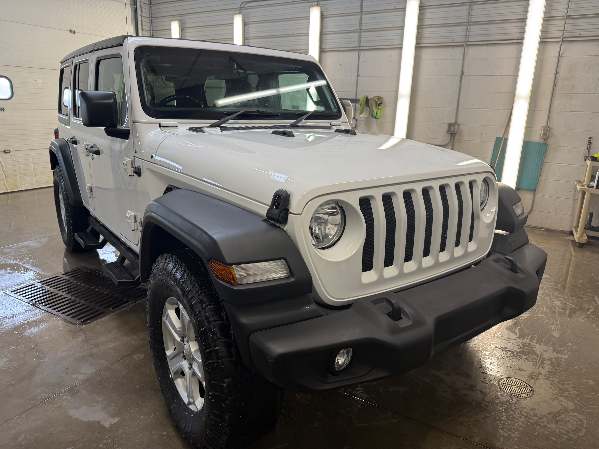 2021 Jeep Wrangler Sport