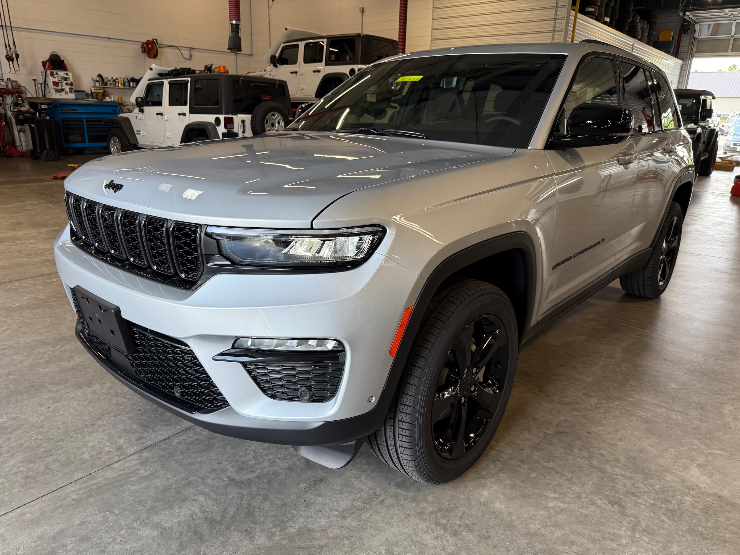 2025 Jeep Grand Cherokee Limited - Photo 28