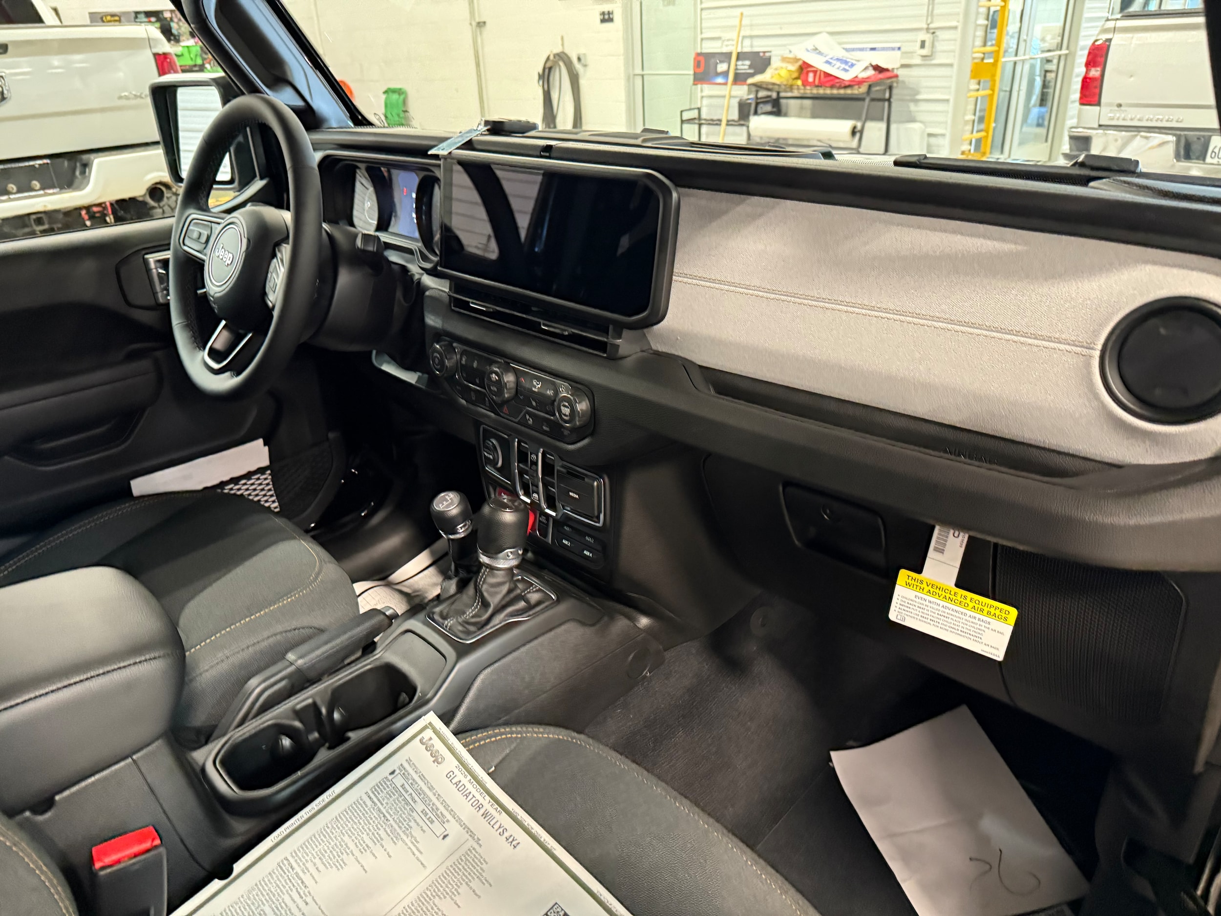 2026 Jeep Gladiator Willys - Photo 6