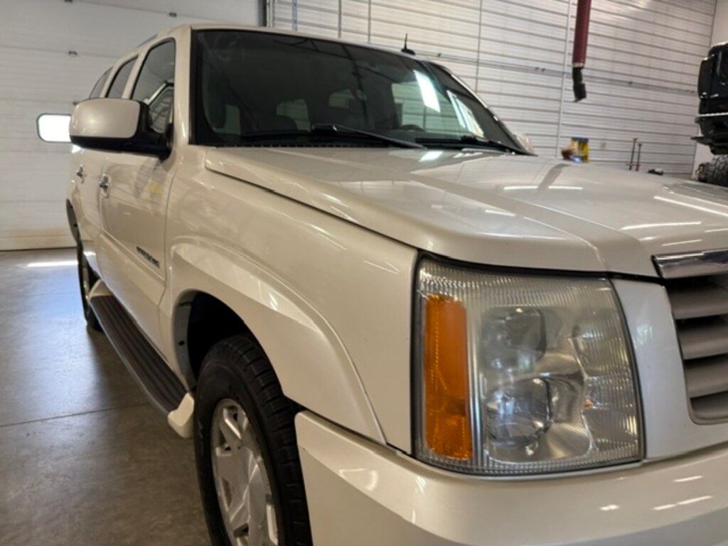 Used 2002 Cadillac Escalade Base AWD SUV