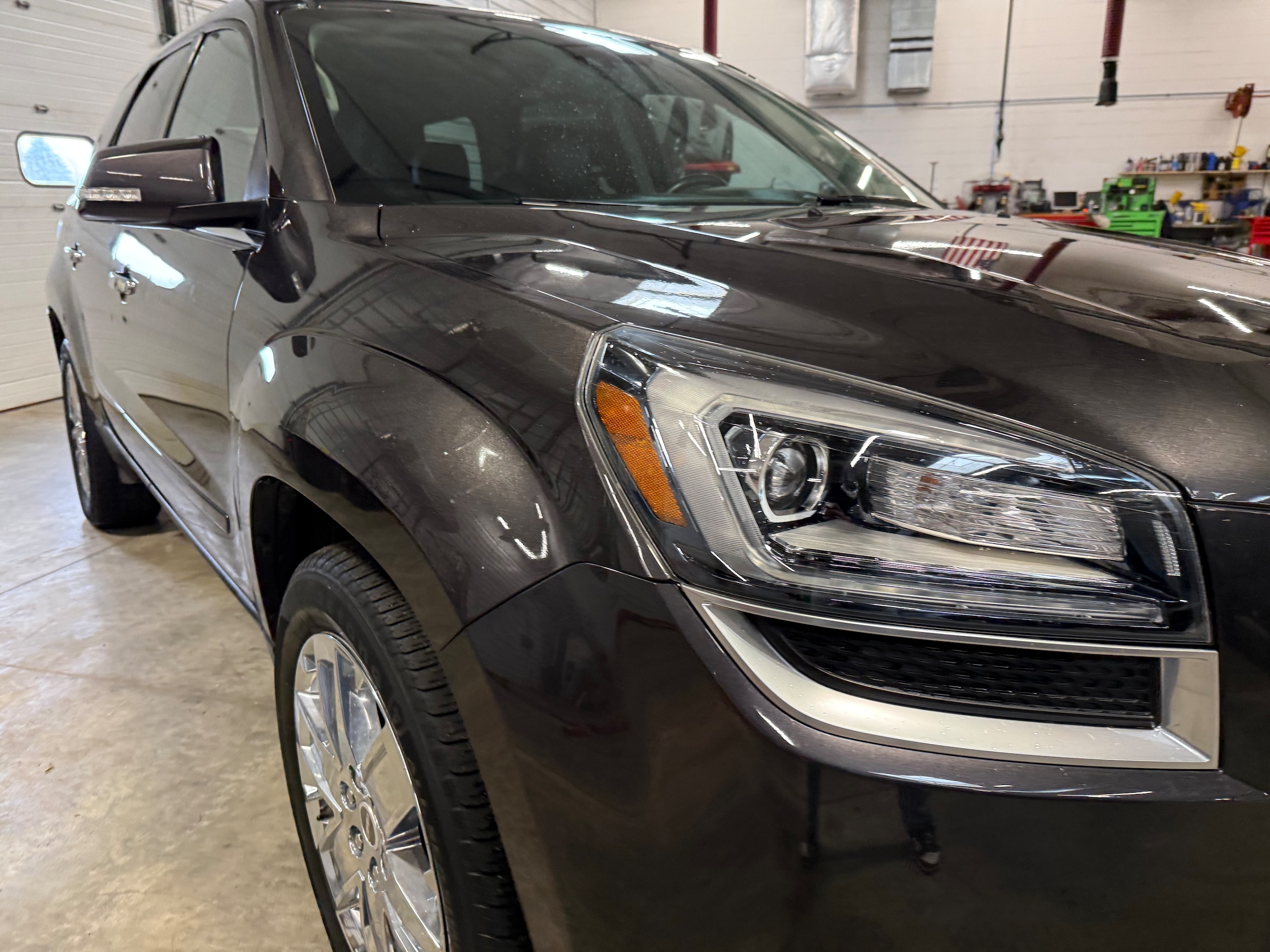 View vehicle photo 5