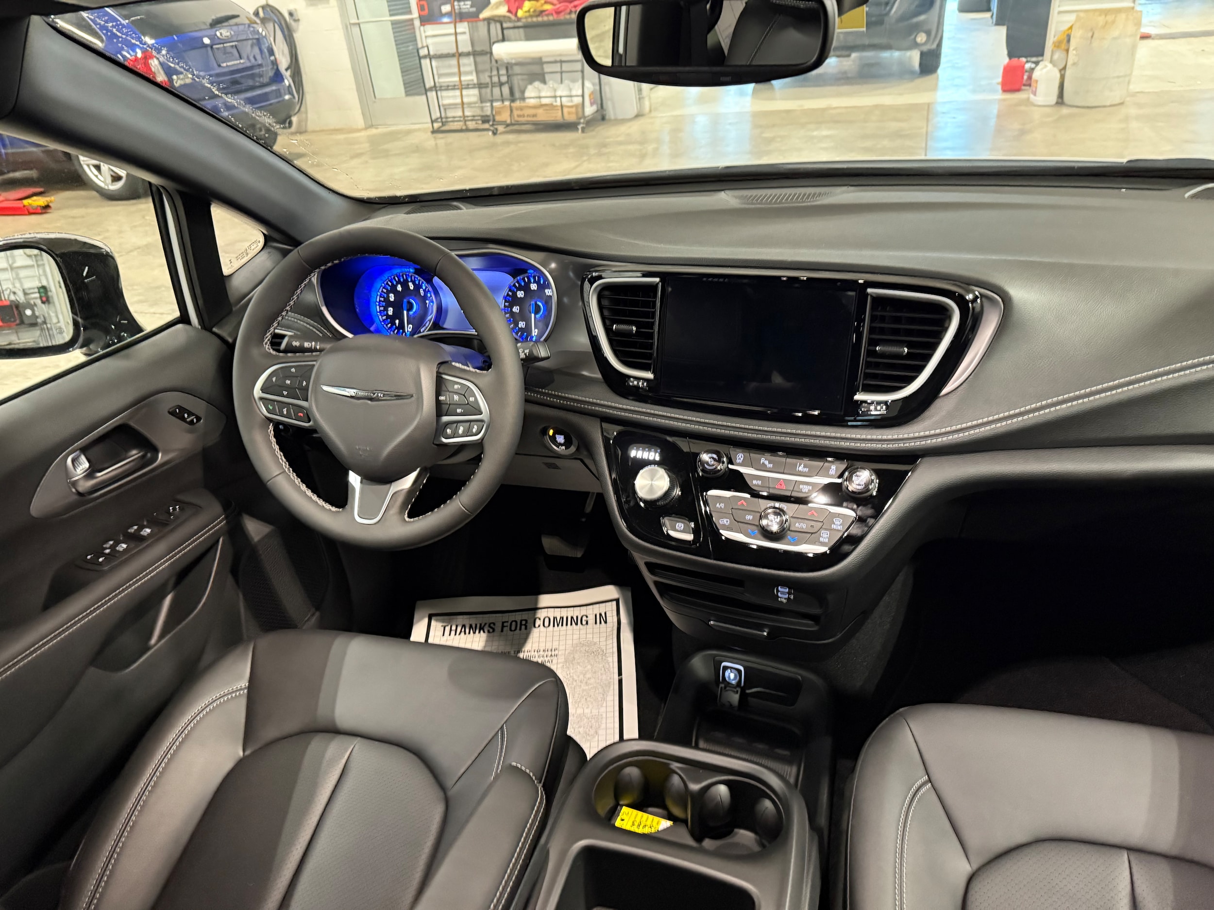 2026 Chrysler Pacifica Select - Photo 14