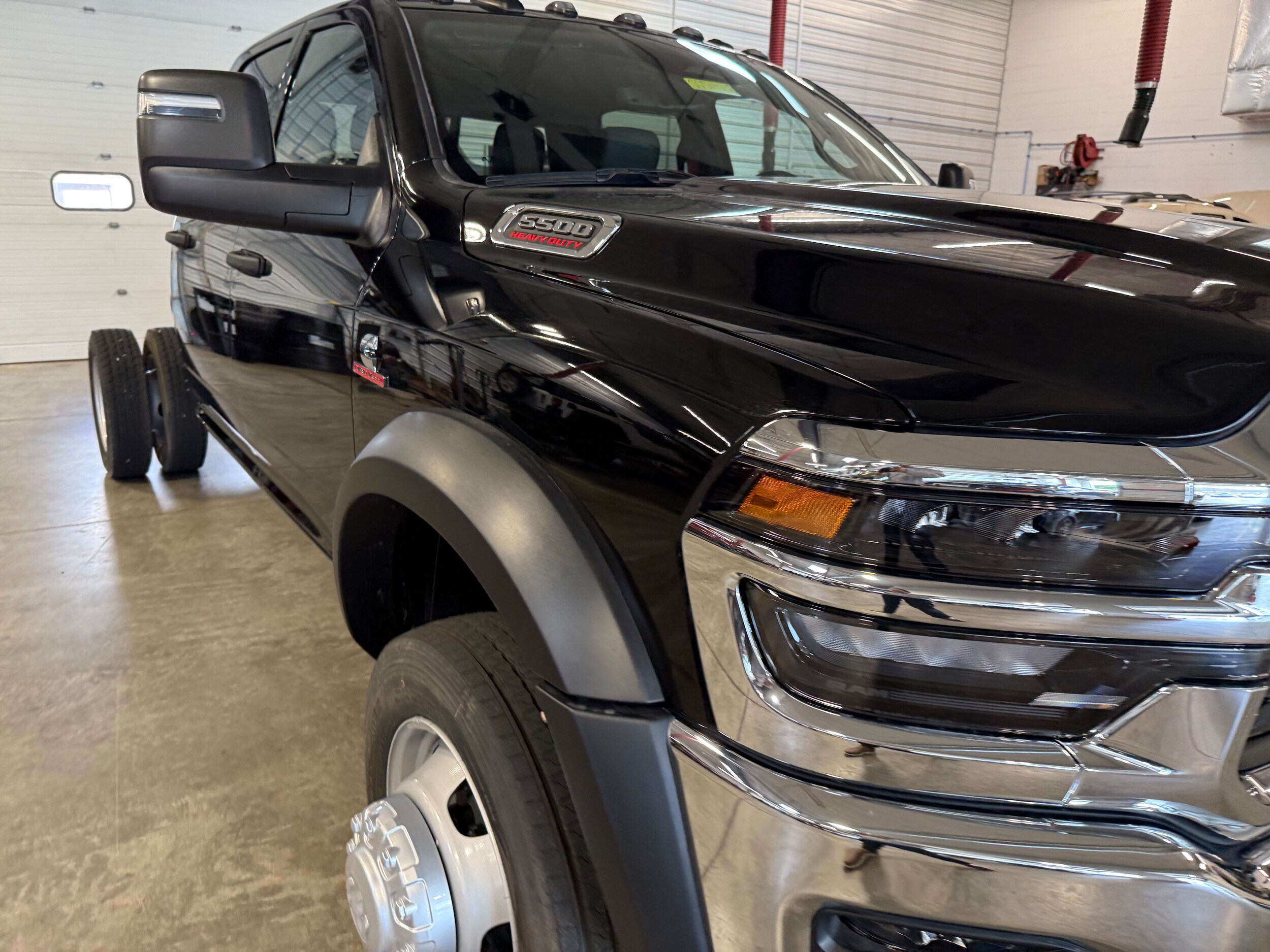2025 Ram 5500 Tradesman photo 3