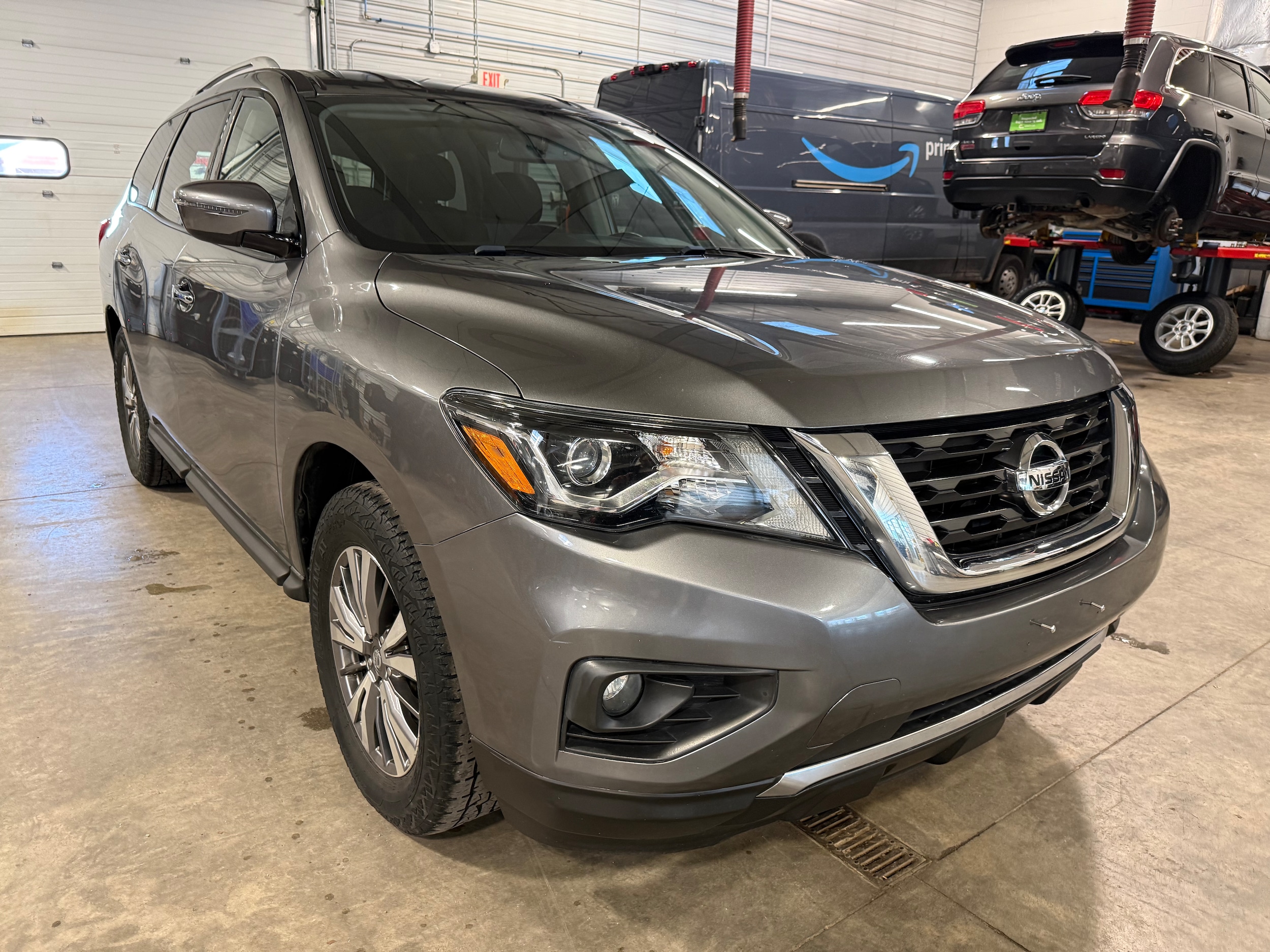 2018 Nissan Pathfinder SV