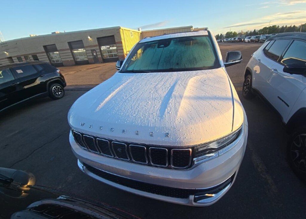 Used 2024 Jeep Wagoneer L Series III 4x4 SUV
