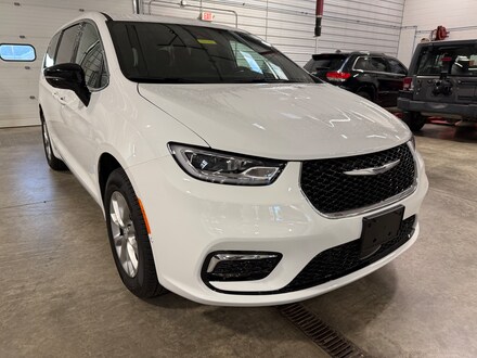 2026 Chrysler Pacifica SELECT AWD Passenger Van