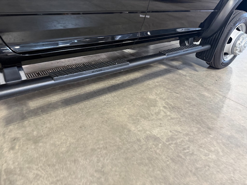 Used 2025 Ram 5500 Tradesman Crew Cab 60" C/A 4x4 CAB CHASSIS