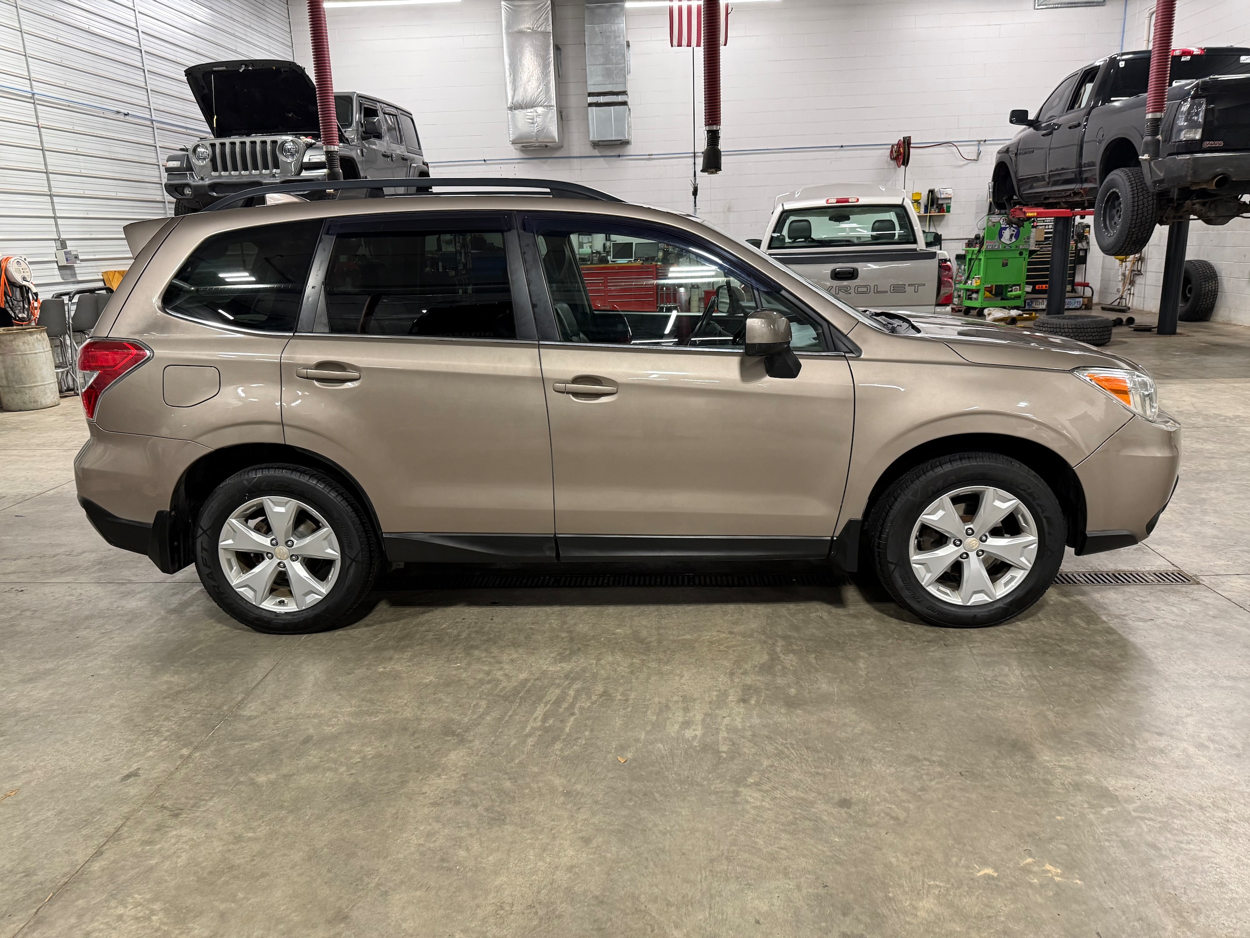 2016 Subaru Forester i Limited - Photo 7