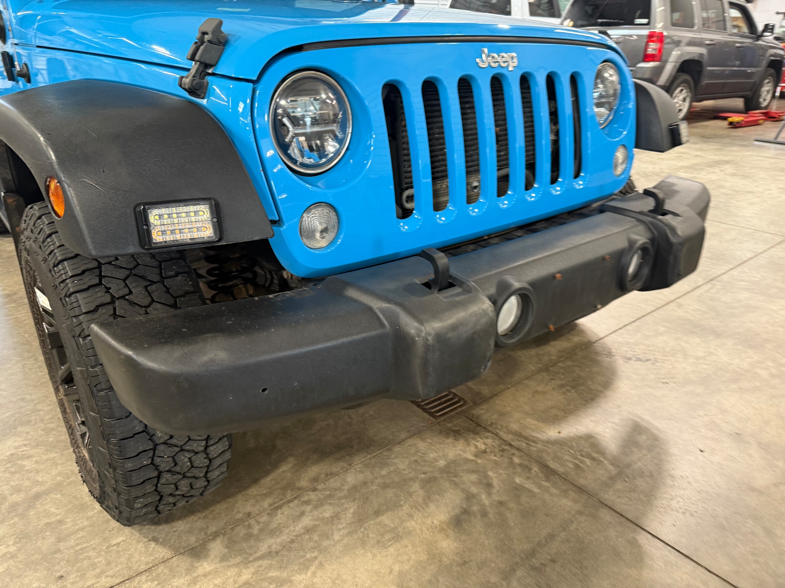 Used 2018 Jeep Wrangler JK Unlimited Sport with VIN 1C4BJWKG0JL872486 for sale in Galena, IL