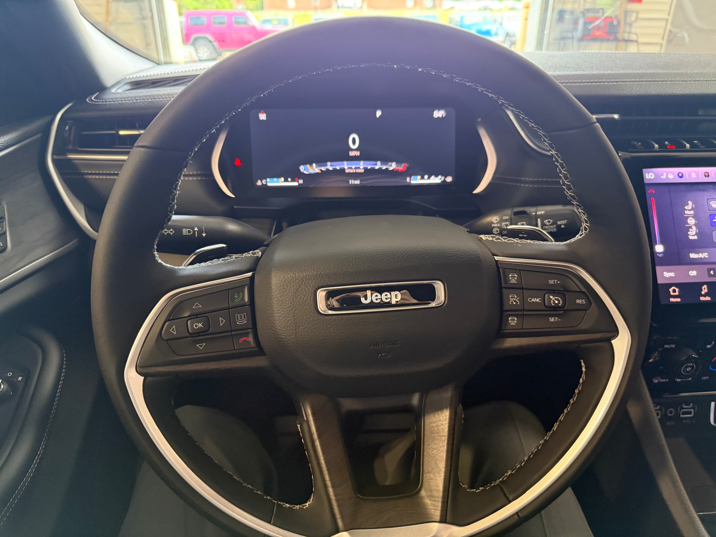 2025 Jeep Grand Cherokee Limited - Photo 30