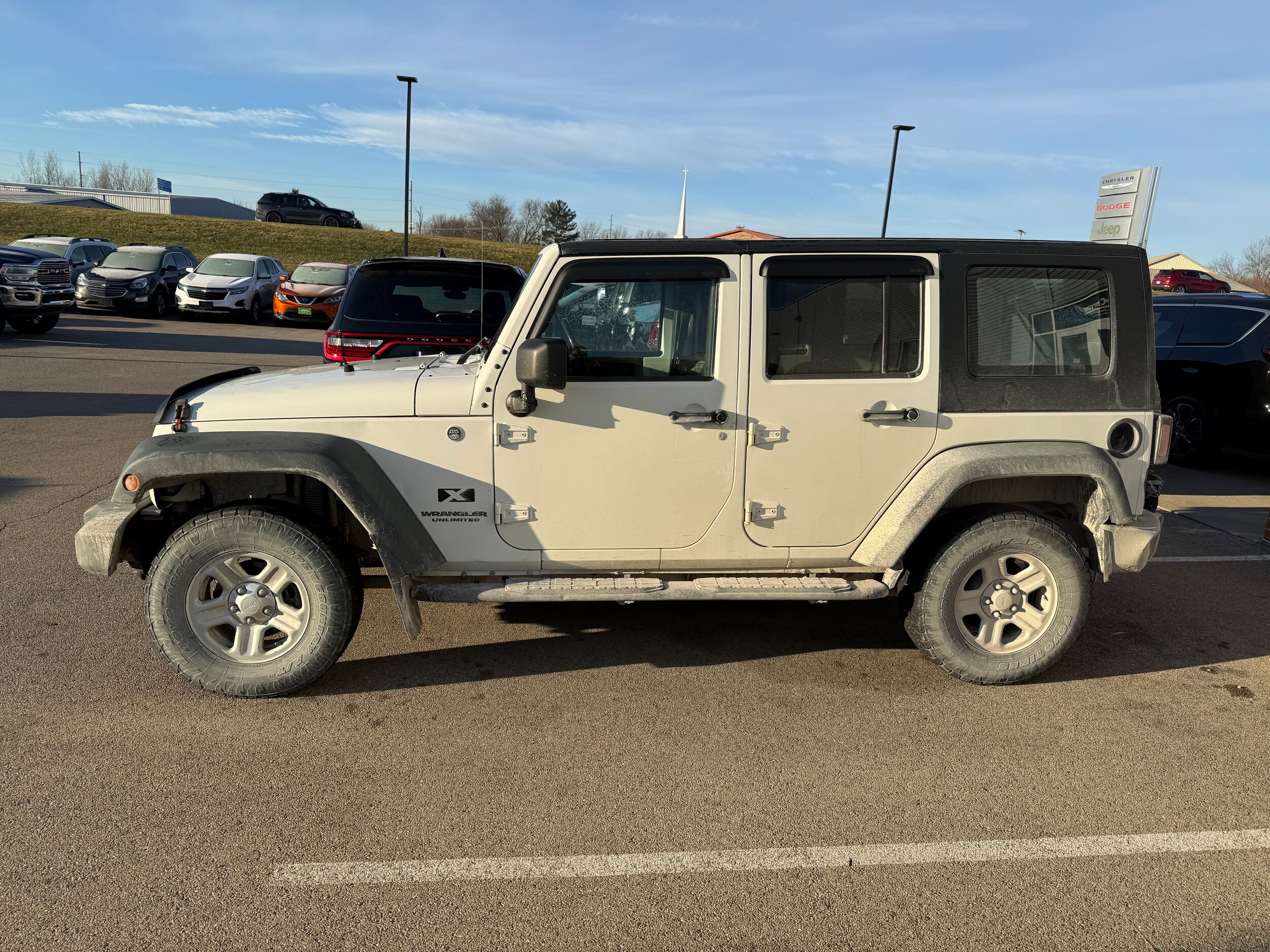 2009 Jeep Wrangler Unlimited Sport RHD photo 2