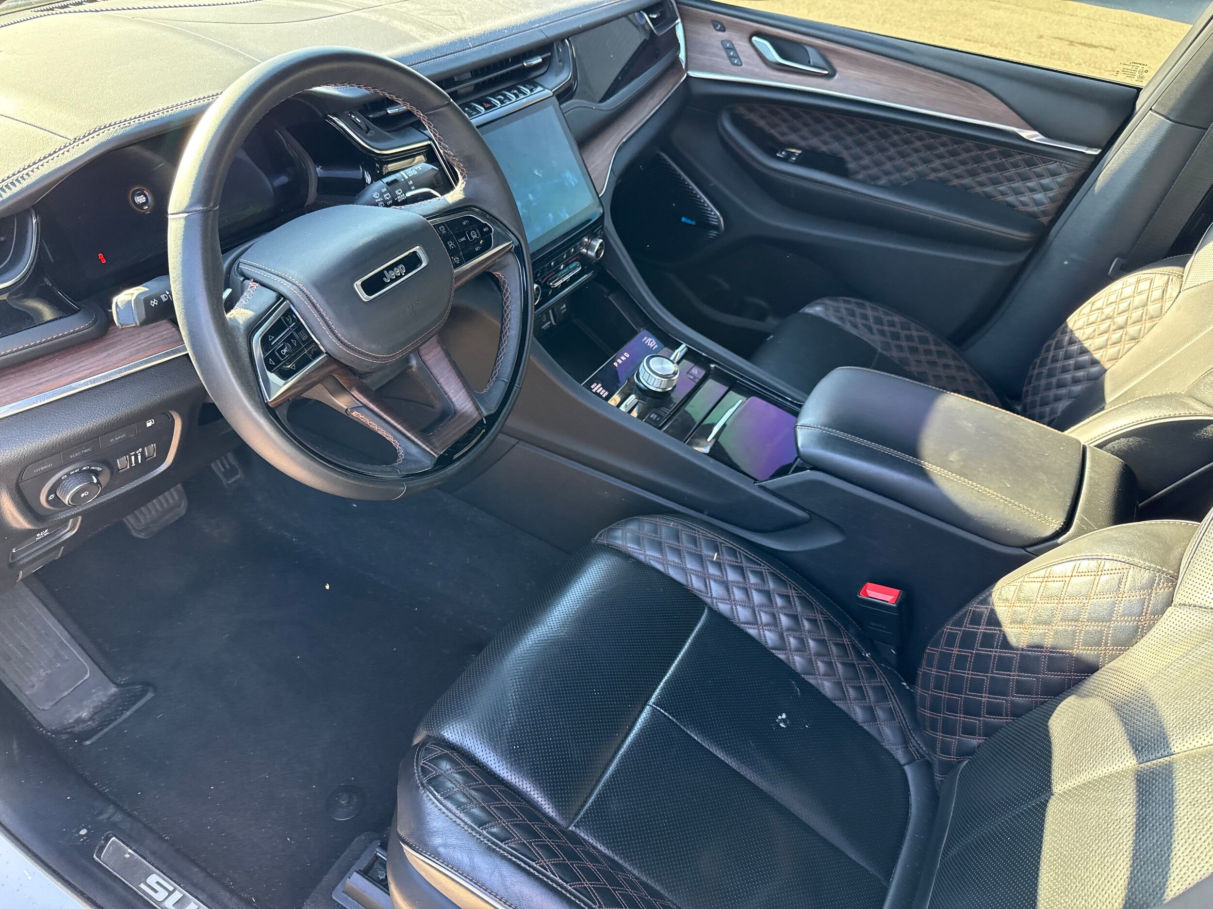 2023 Jeep Cherokee Summit Reserve 4xe photo 3