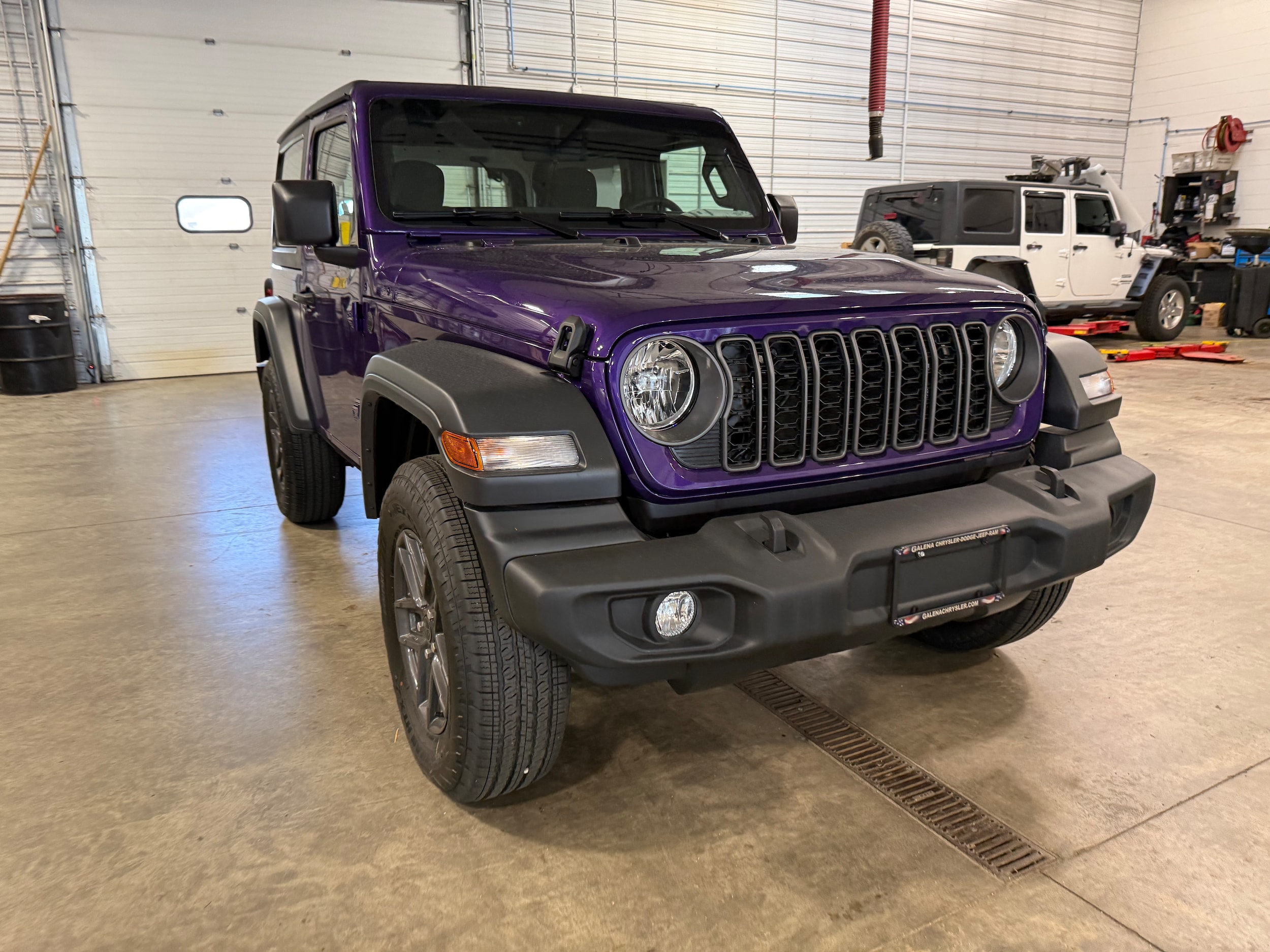 2026 Jeep Wrangler Sport's photo