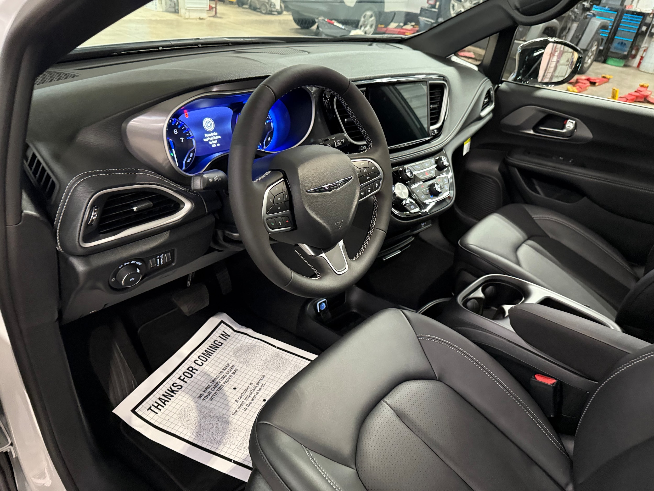 2026 Chrysler Pacifica Select - Photo 22