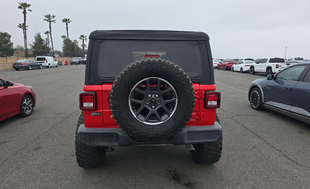 2021 Jeep Wrangler Unlimited Sport photo 4