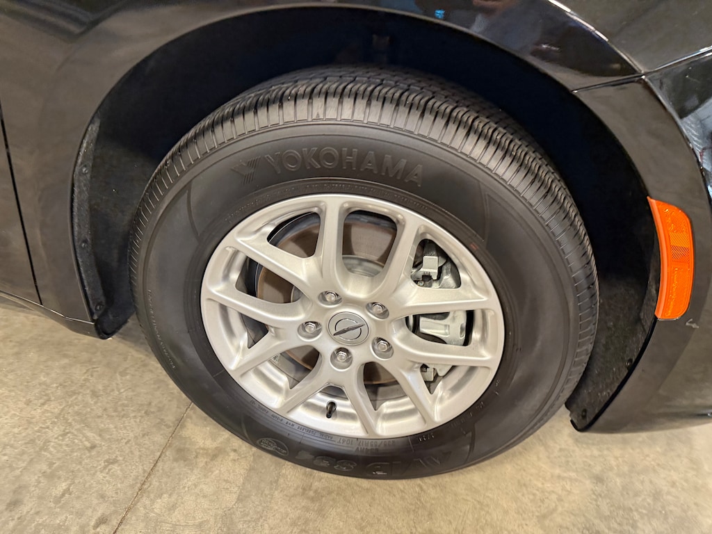 Certified 2025 Chrysler Pacifica Select VAN PASSENGE