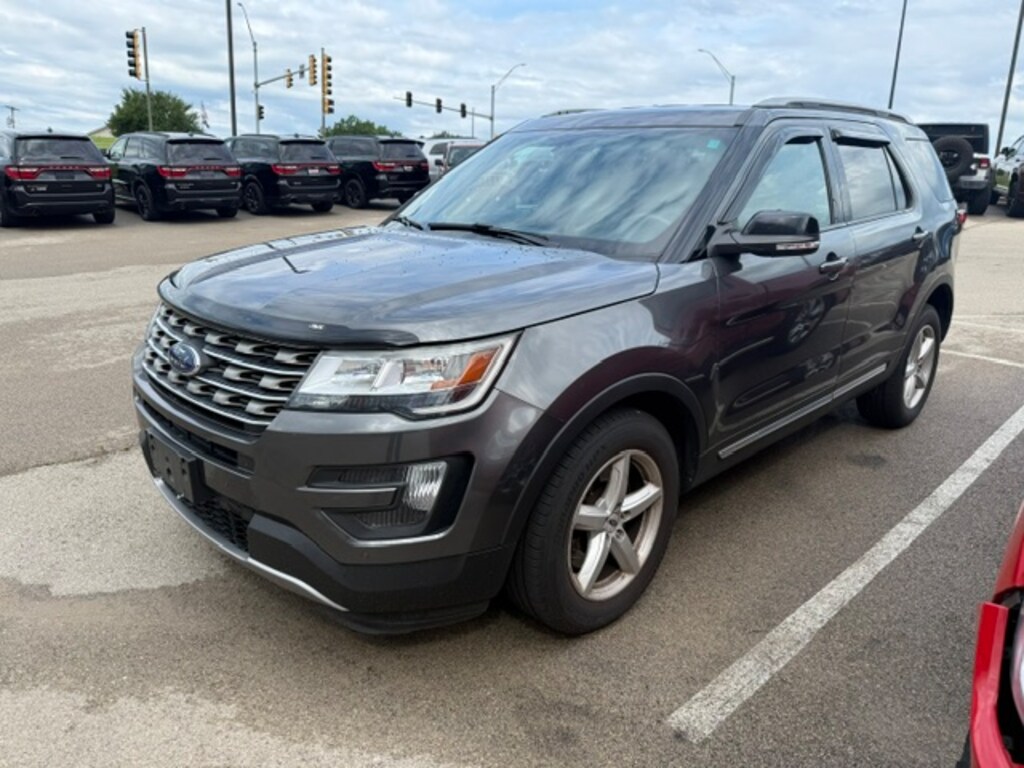 Used 2016 Ford Explorer XLT 4x4 SUV