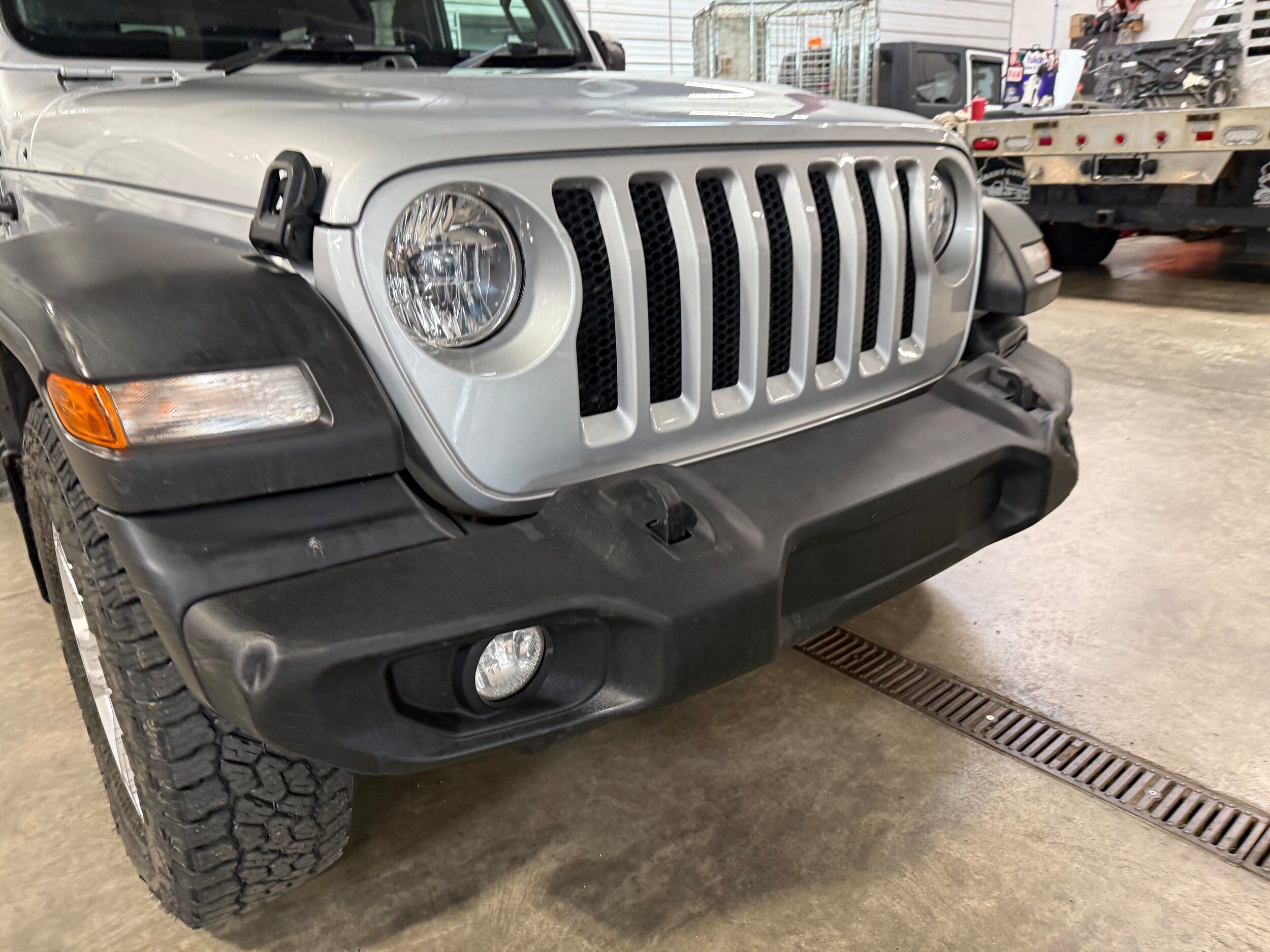 2022 Jeep Wrangler Unlimited Sport RHD photo 2