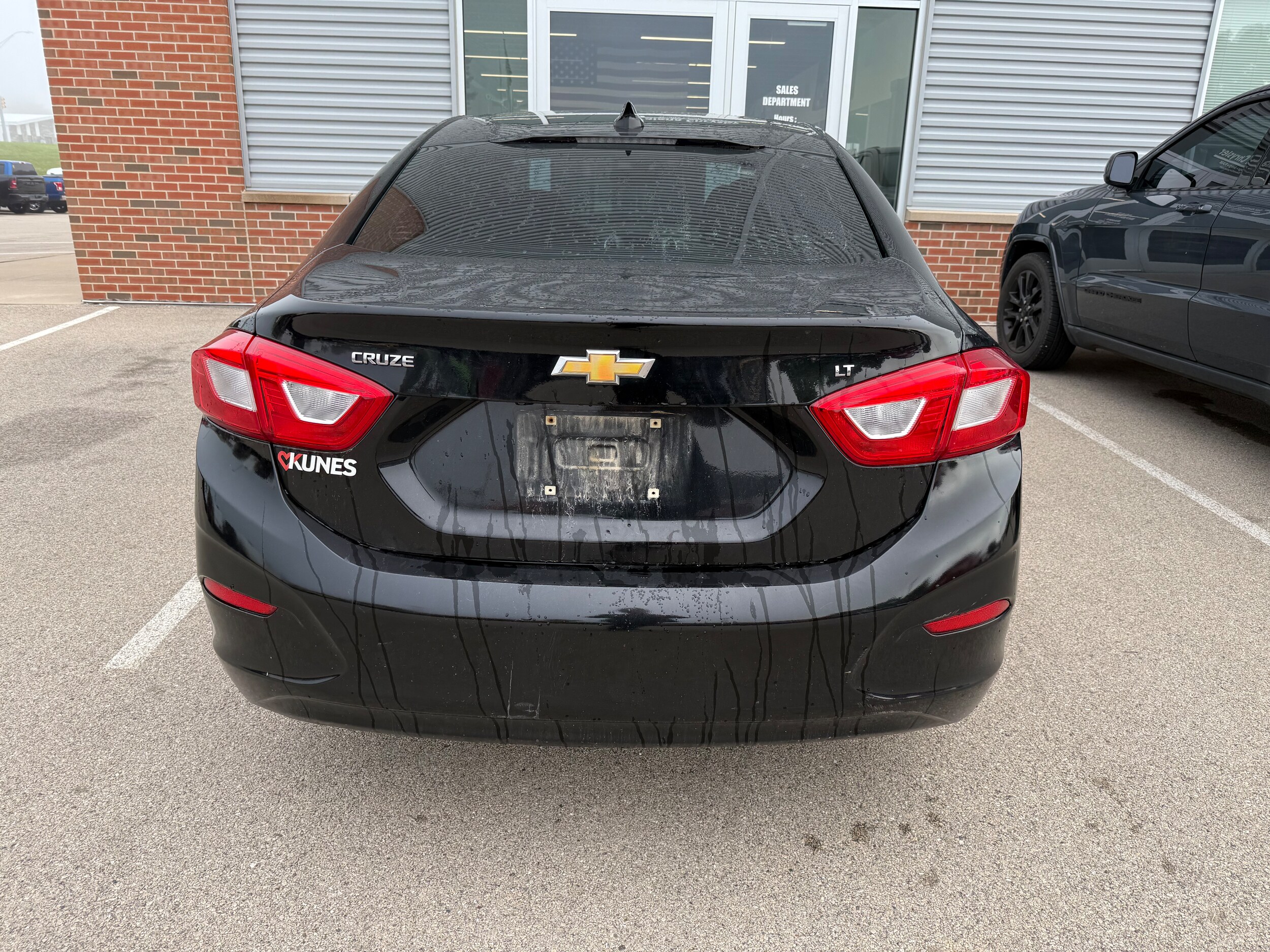 2016 Chevrolet Cruze LT photo 4