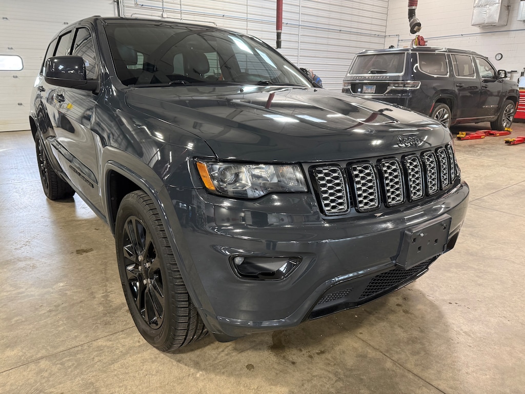 Certified 2017 Jeep Grand Cherokee Altitude 4x4 SUV