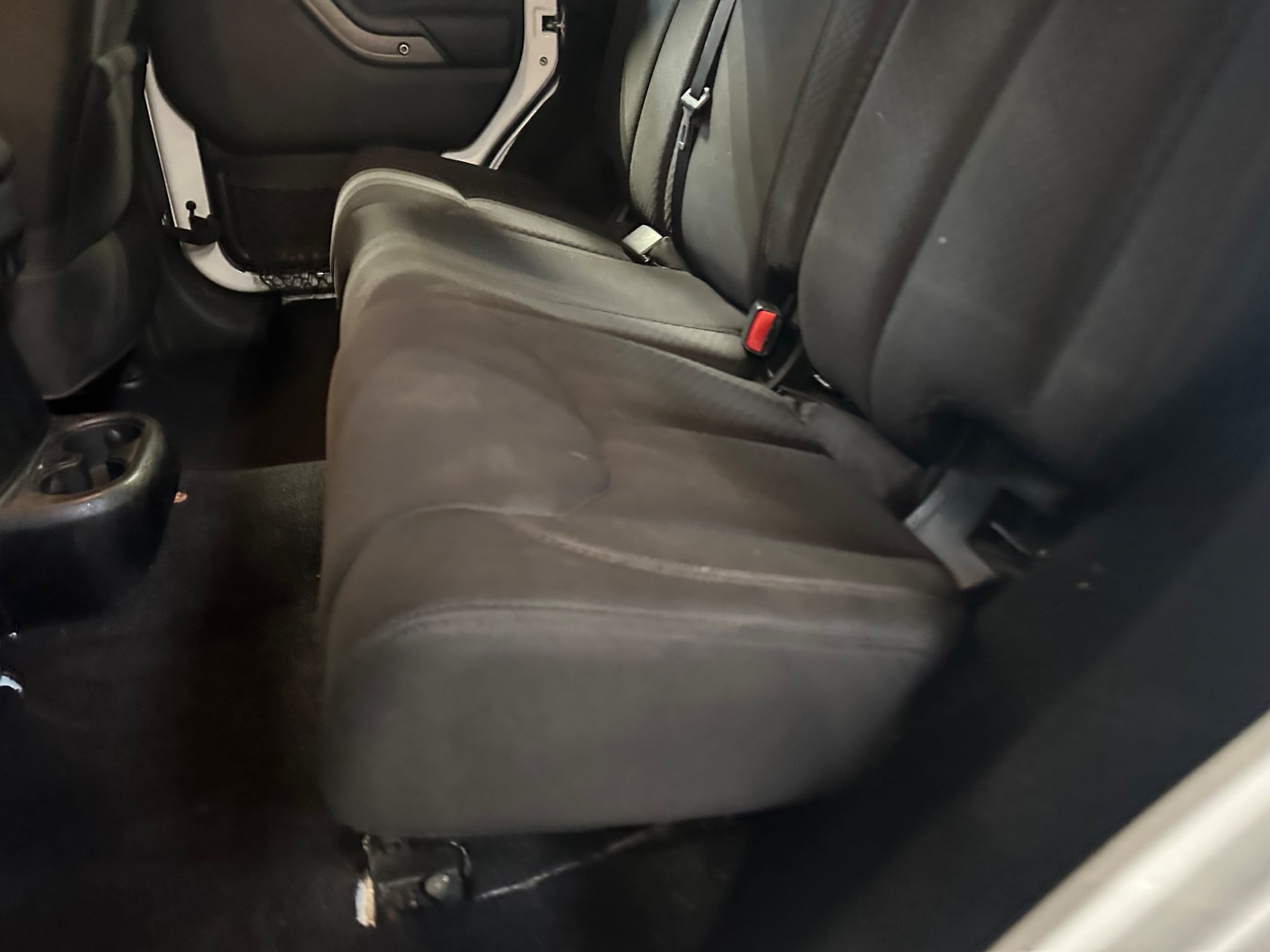 2014 Jeep Wrangler Unlimited Sport photo 2