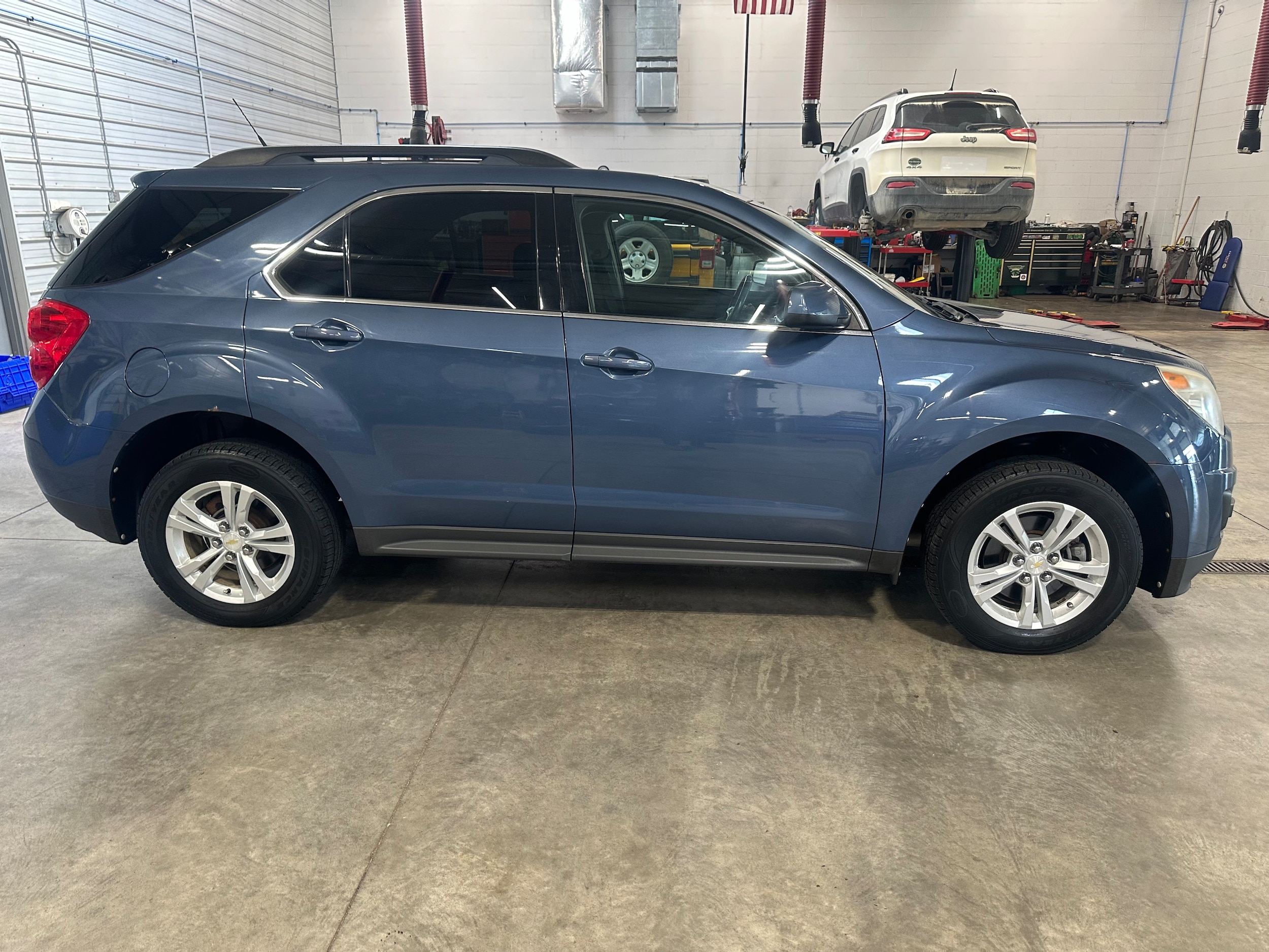 Used 2011 Chevrolet Equinox 1LT with VIN 2CNALDEC2B6342805 for sale in Galena, IL