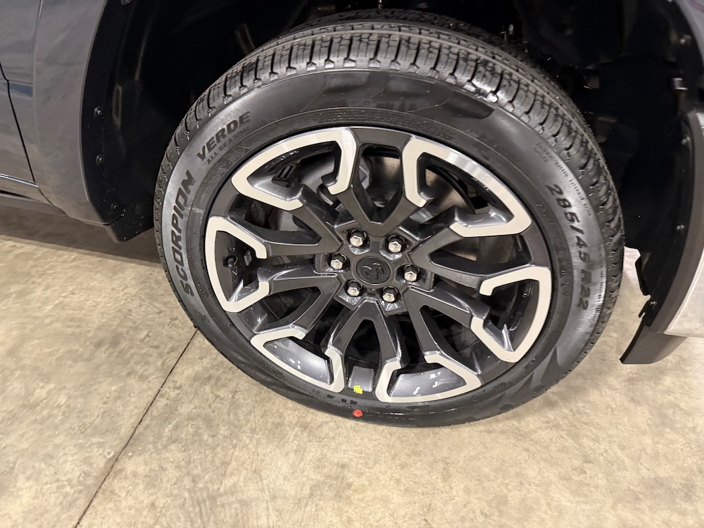 New 2026 Ram 1500 LIMITED LONGHORN CREW CAB 4X4 5'7 BOX Pickup